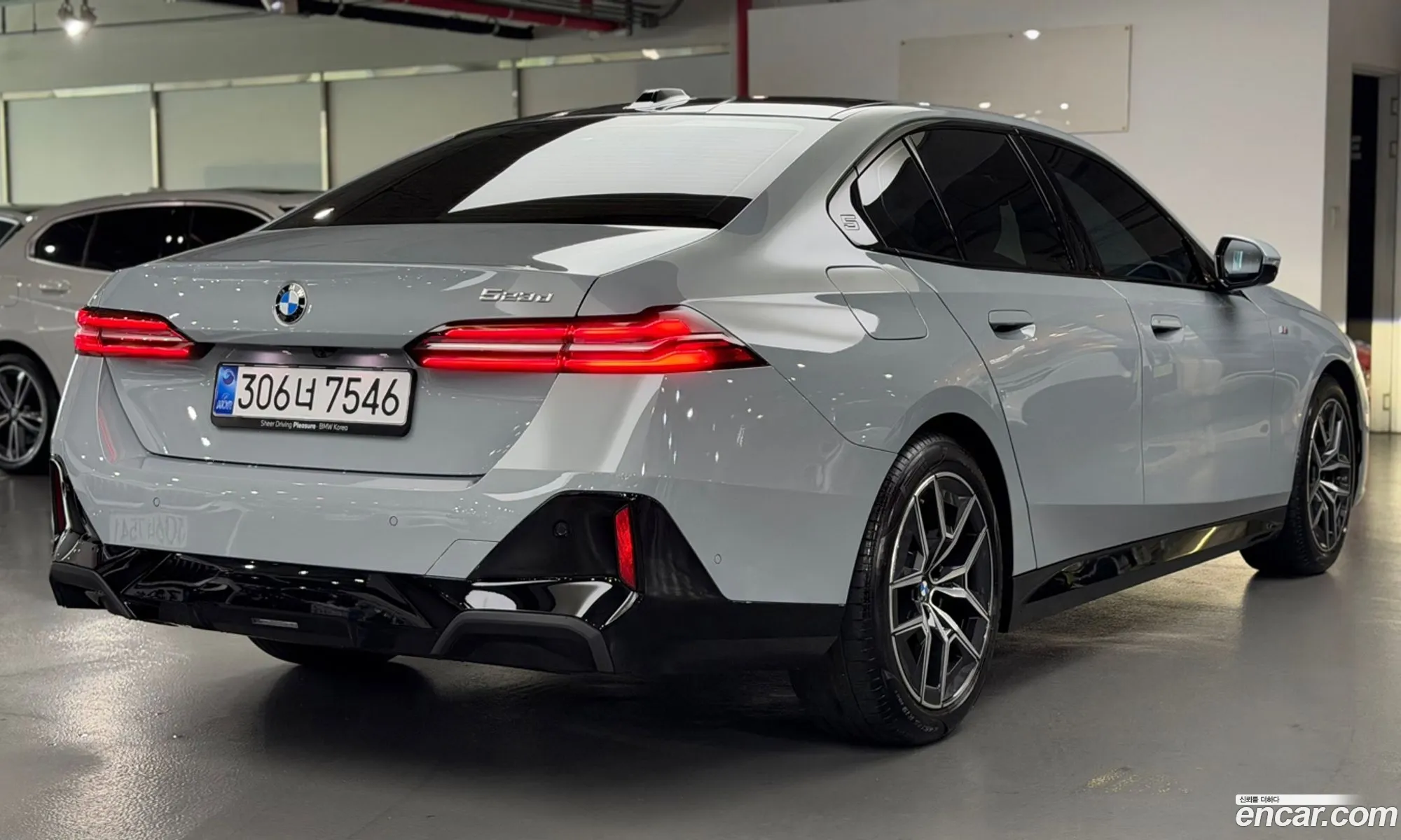 BMW 5 Series 2025 — 6