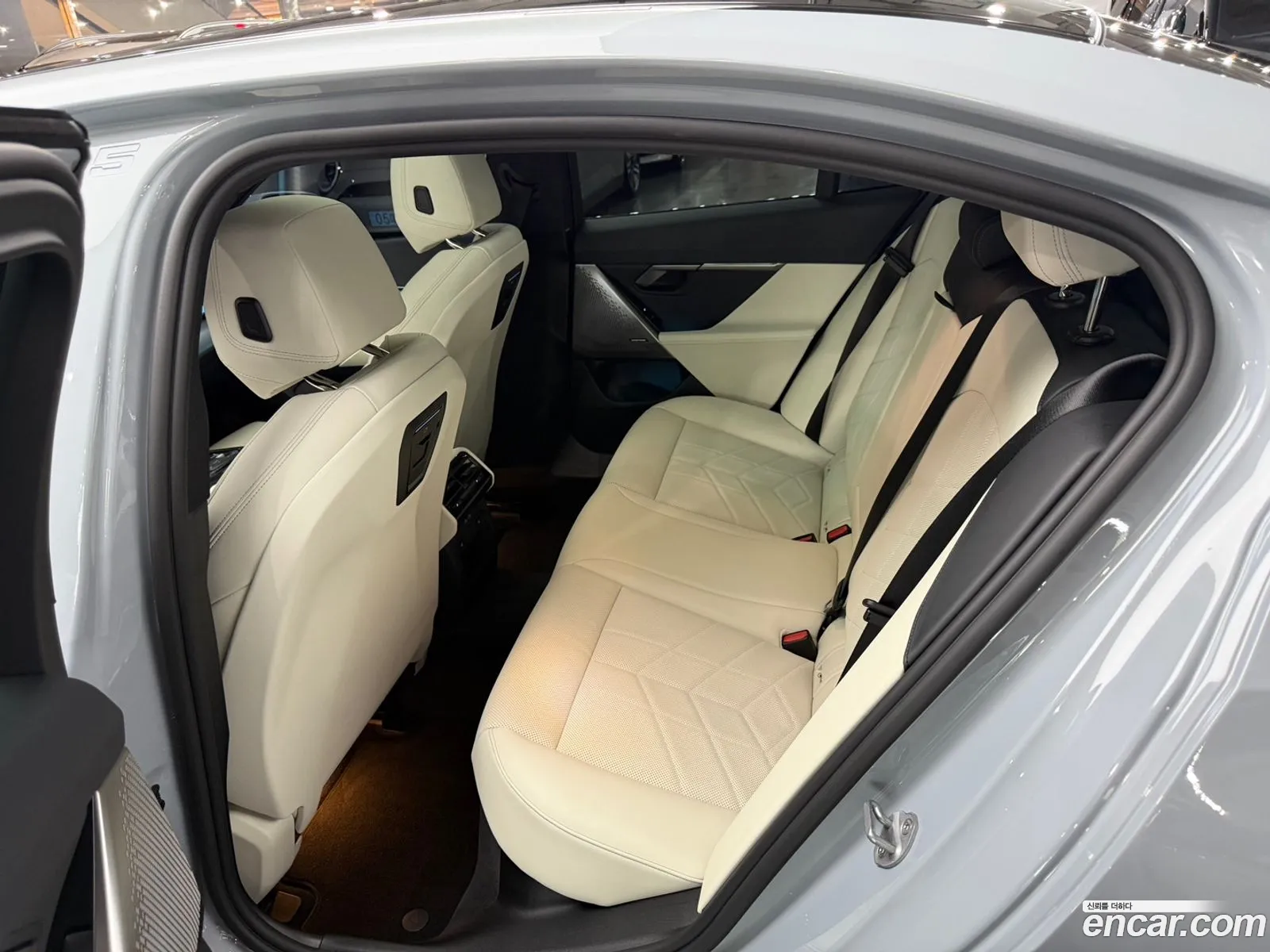 BMW 5 Series 2025 — 10