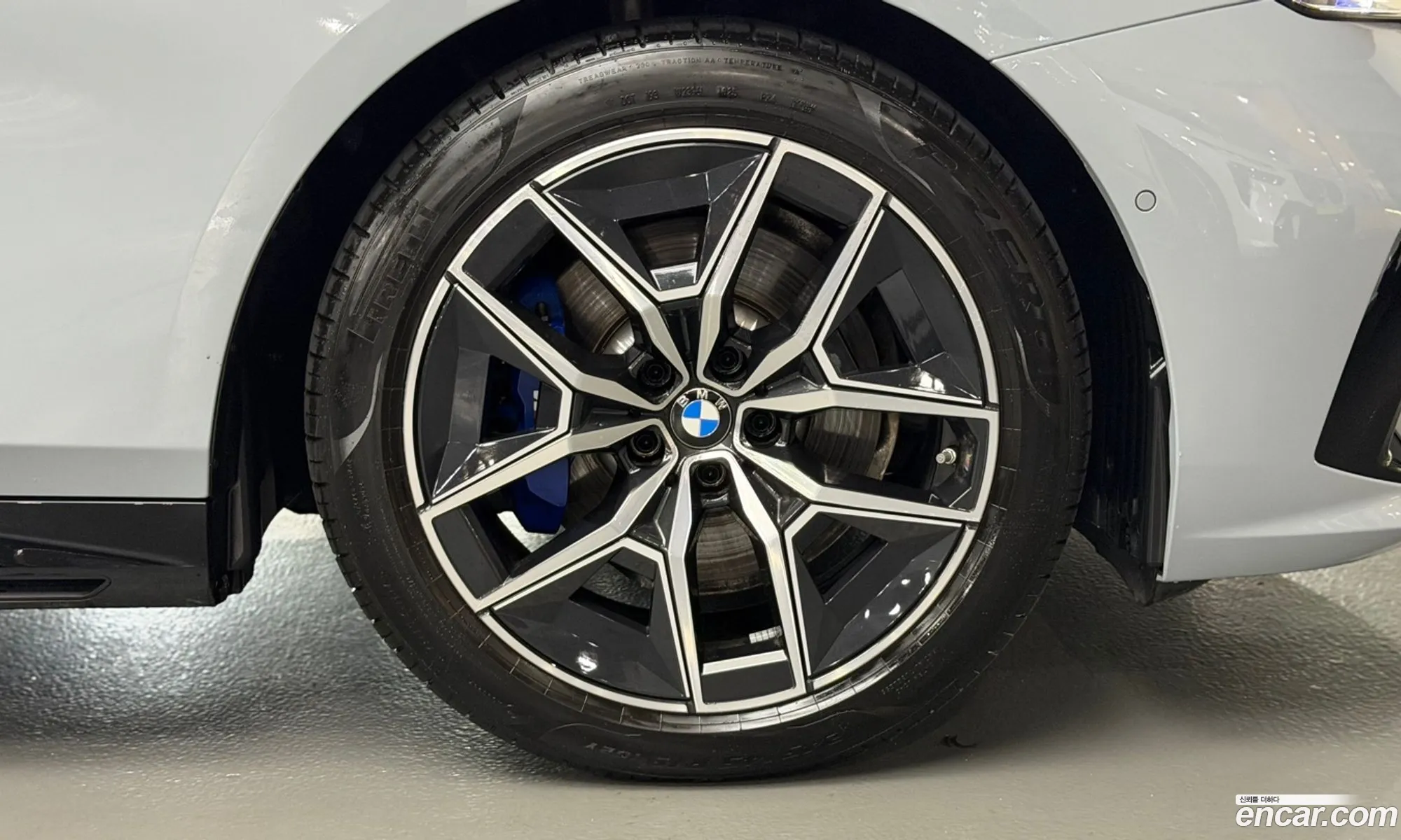 BMW 5 Series 2025 — 3