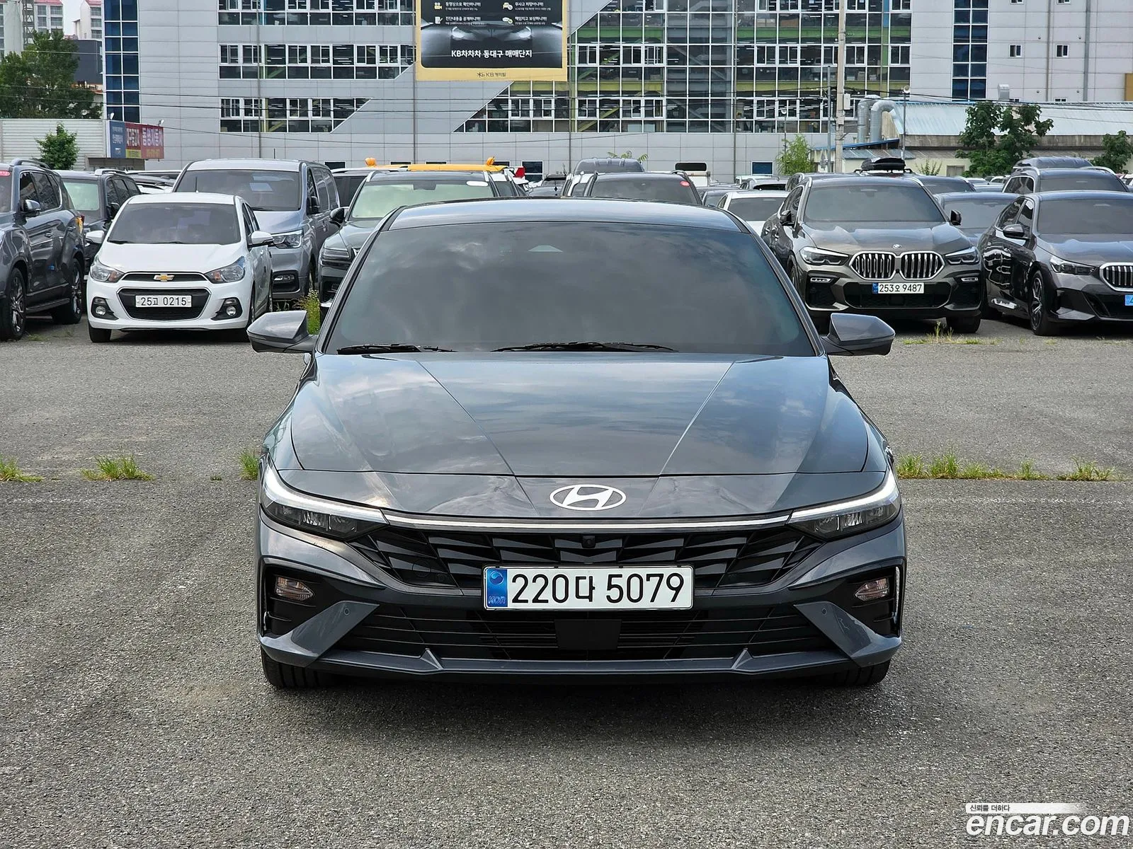 Hyundai Elantra 2023 — 11