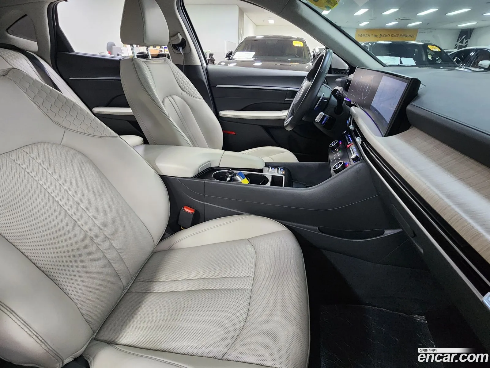 Hyundai Sonata the Edge Hybrid 2024 — 9
