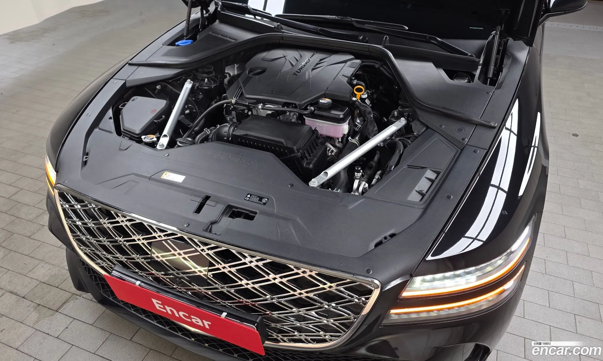 Genesis G80 2025 KMTGB41CDTU303344 — 2