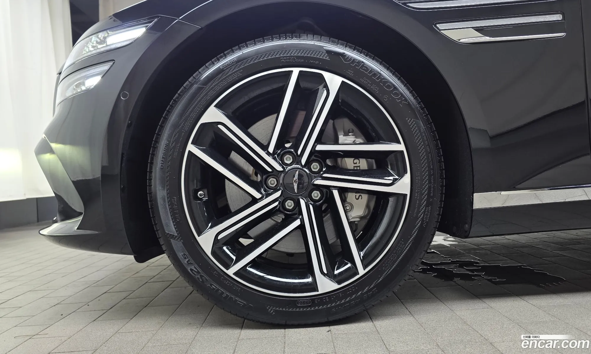 Genesis G80 2025 KMTGB41CDTU303344 — 7