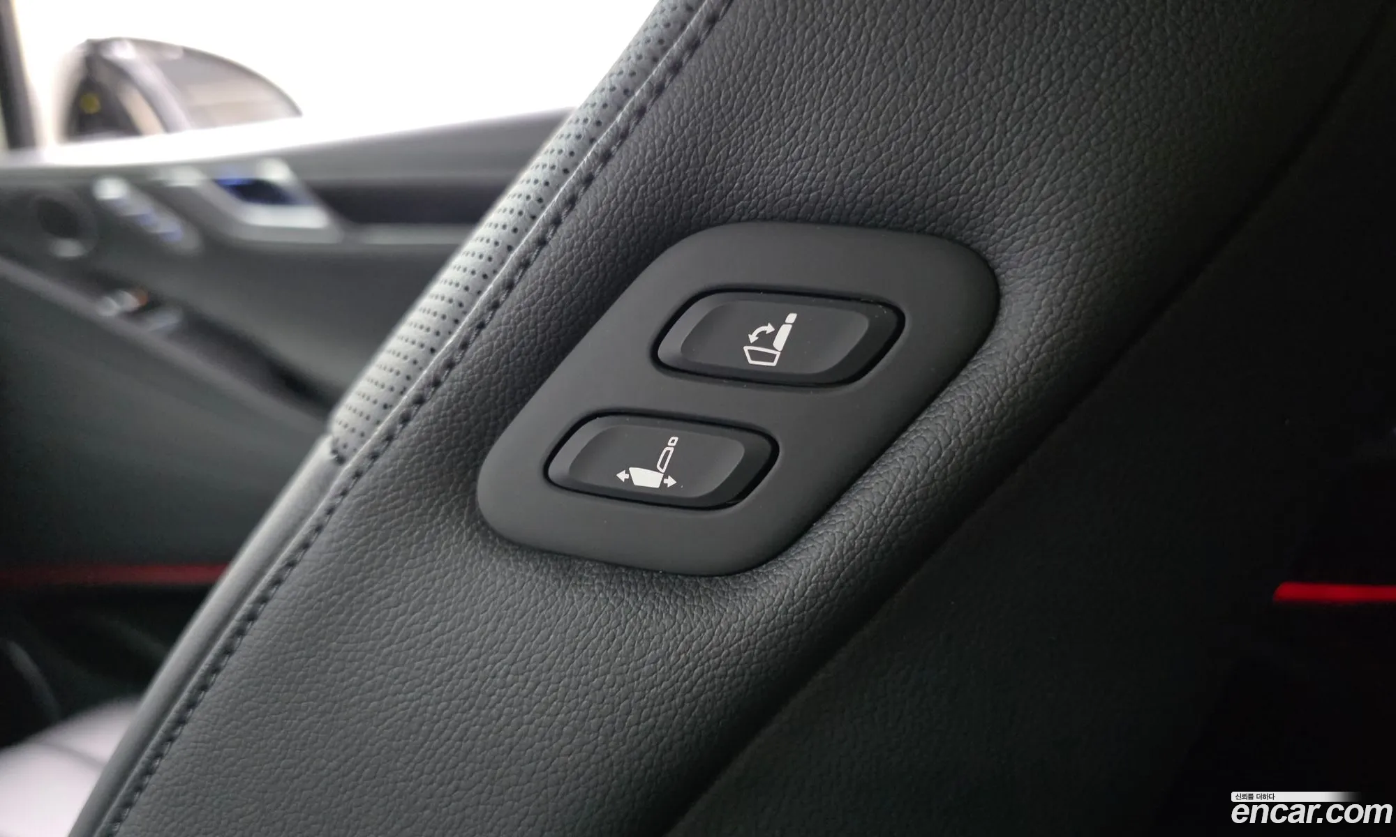 Genesis G80 2025 KMTGB41CDTU303344 — 11
