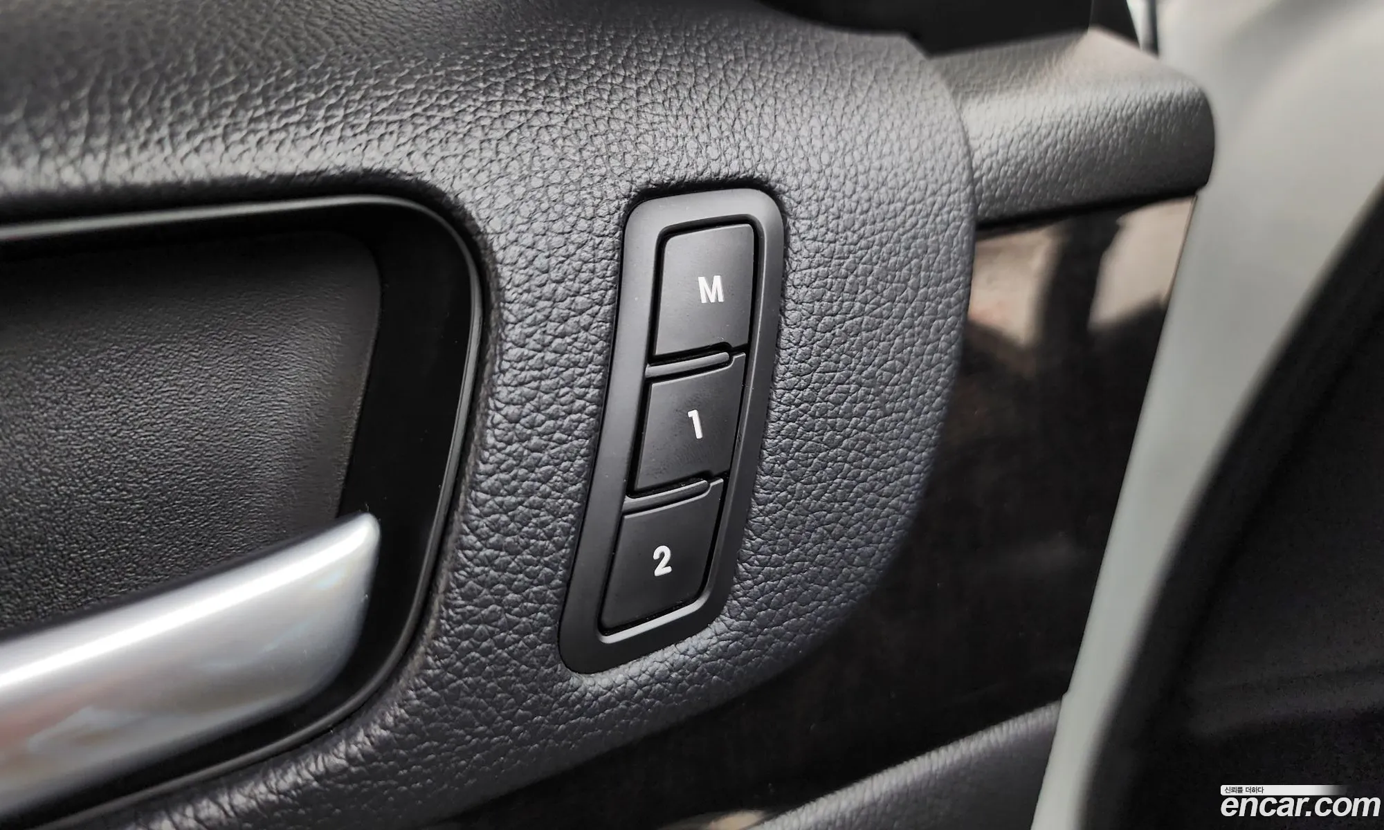 Kia K7 2013 KNALM416BDA112708 — 28
