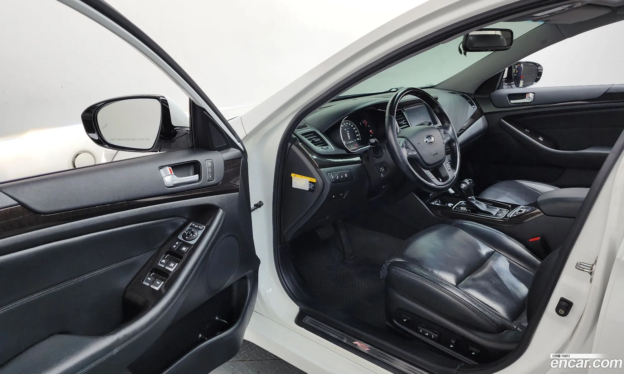 Kia K7 2013 KNALM416BDA112708 — 3