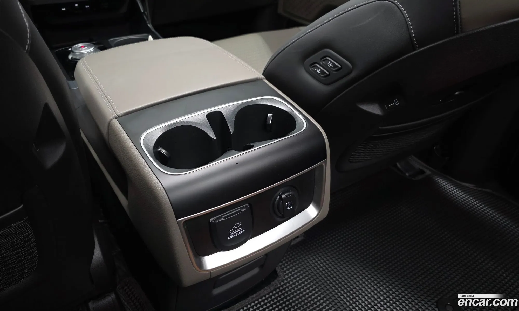 Kia Carnival 2026 KNANE813BTS621081 — 31