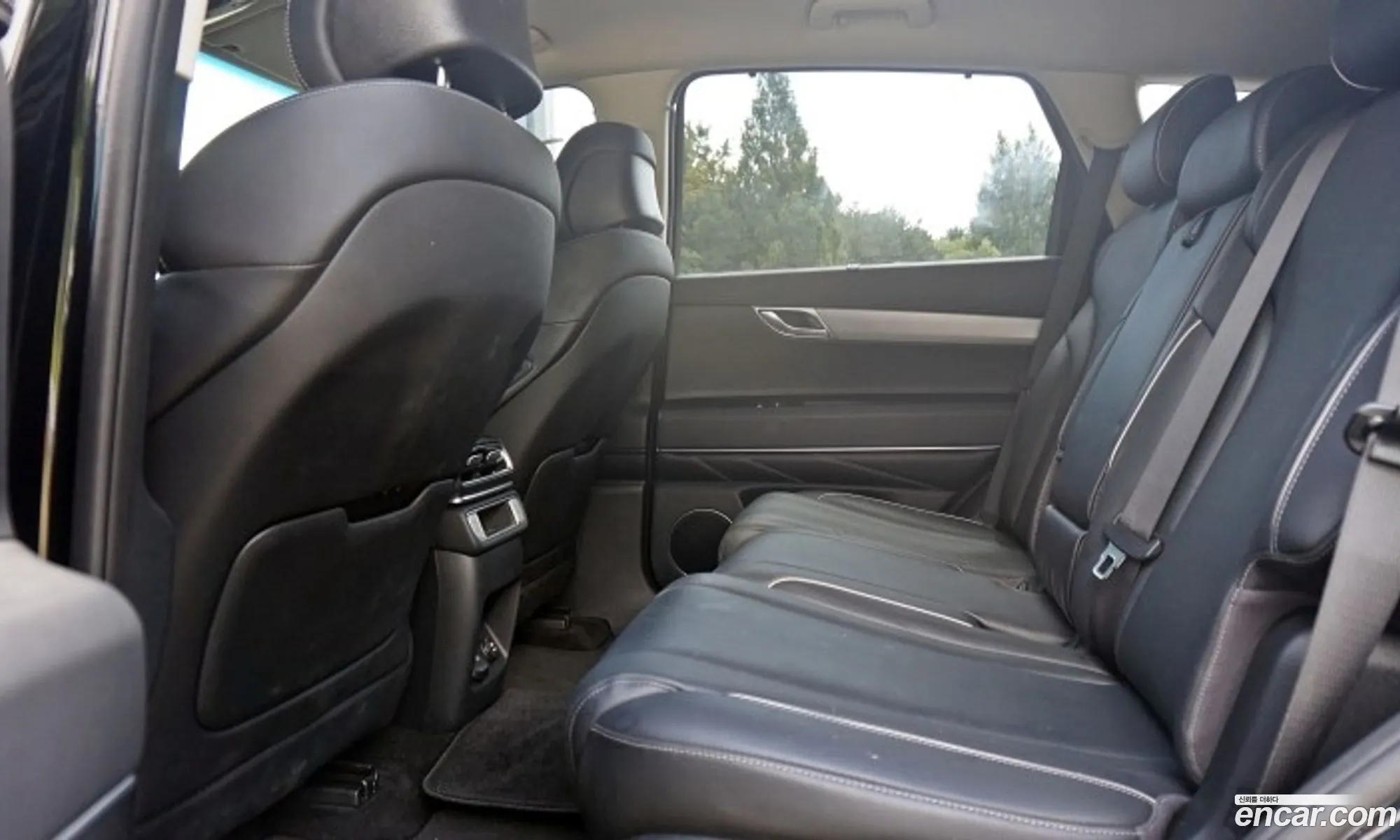 Genesis GV80 2025 — 2
