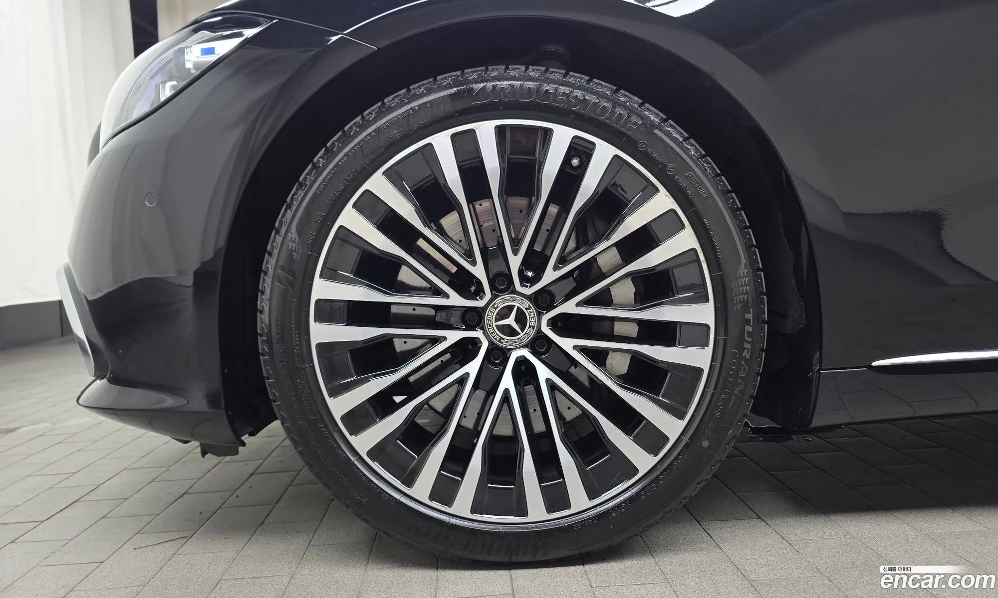 Mercedes-Benz S-Class W223 2021 — 24