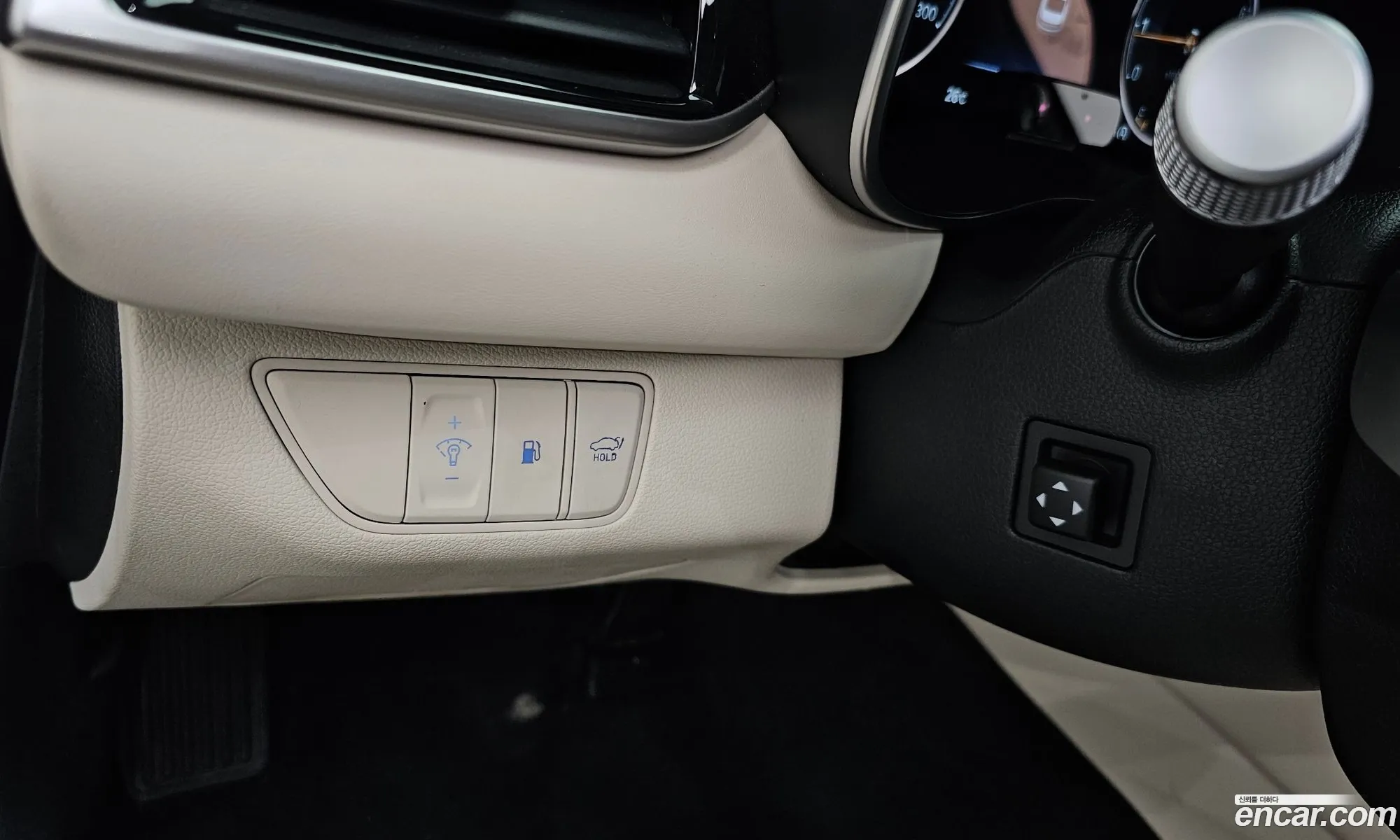 Genesis G70 2024 KMTG341CDRU146846 — 12