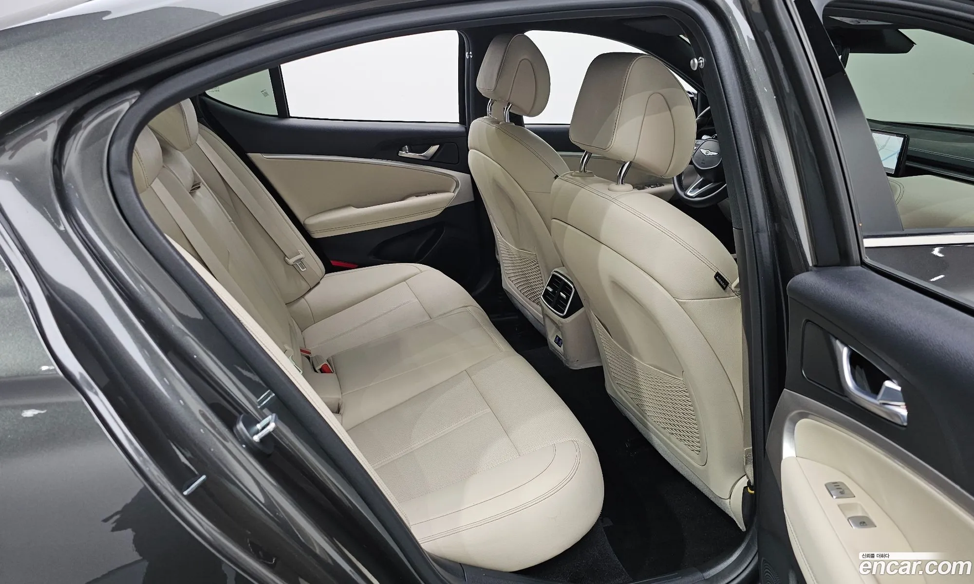 Genesis G70 2024 KMTG341CDRU146846 — 5