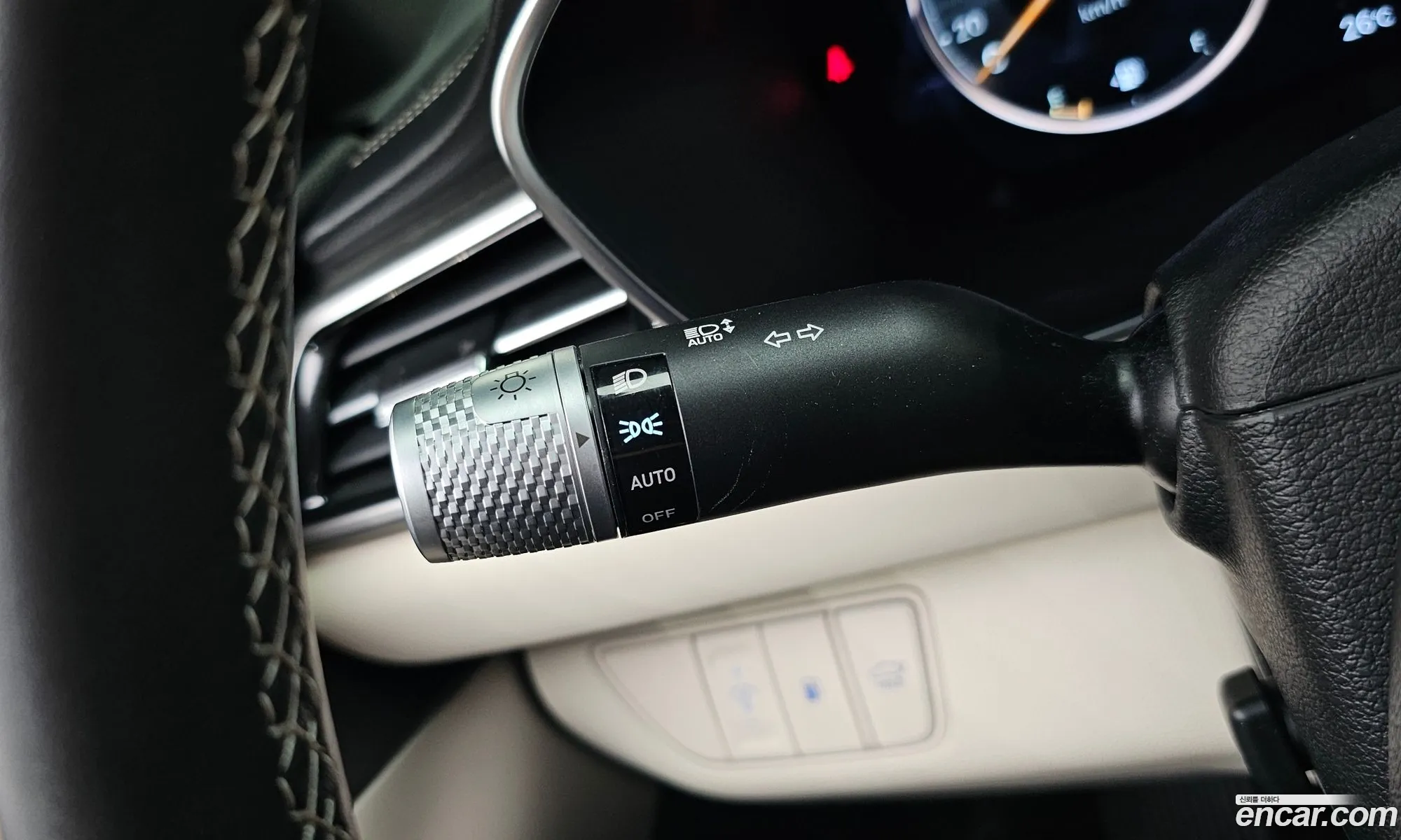 Genesis G70 2024 KMTG341CDRU146846 — 17