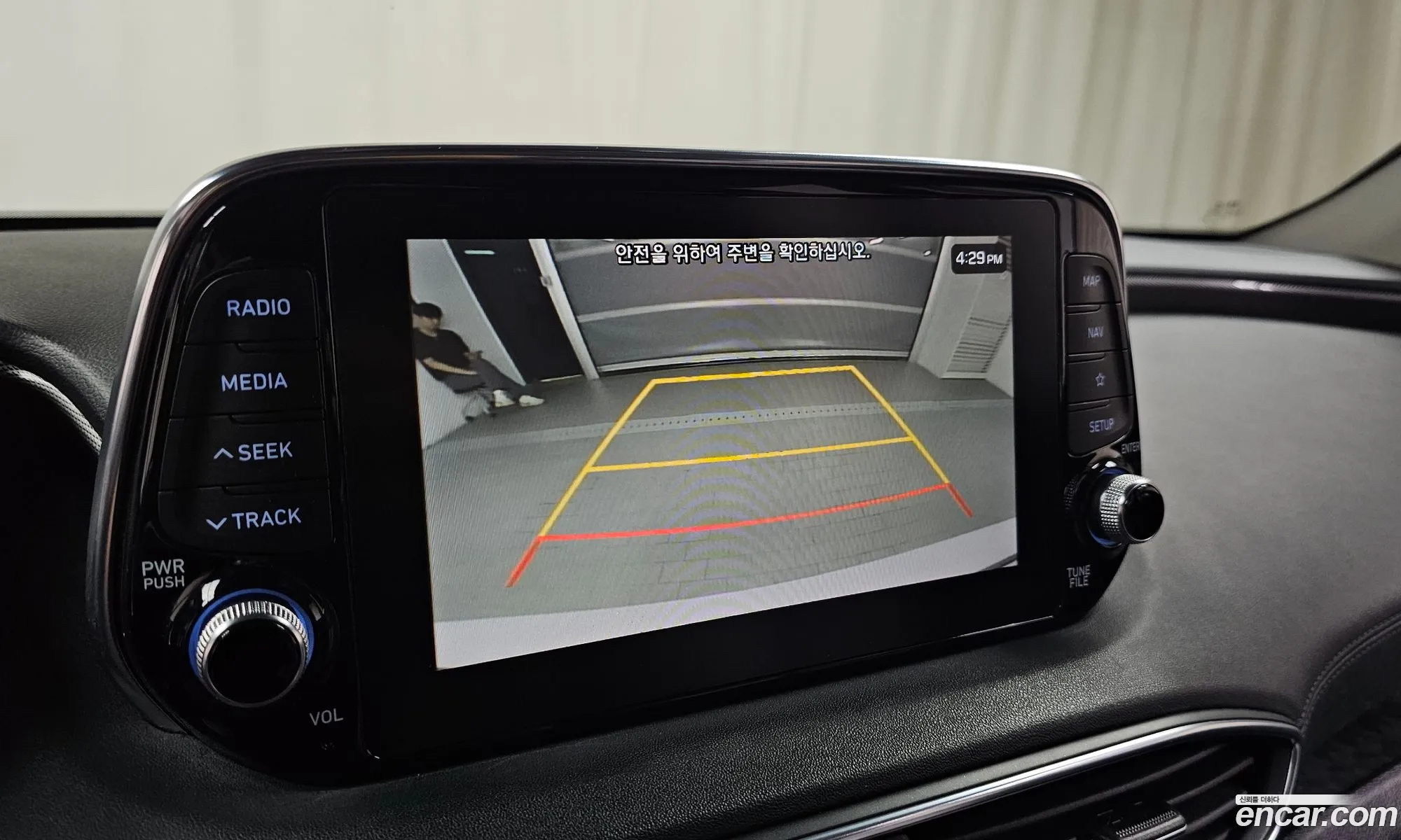 Hyundai Santa Fe TM 2018 KMHS281BBKU090155 — 24