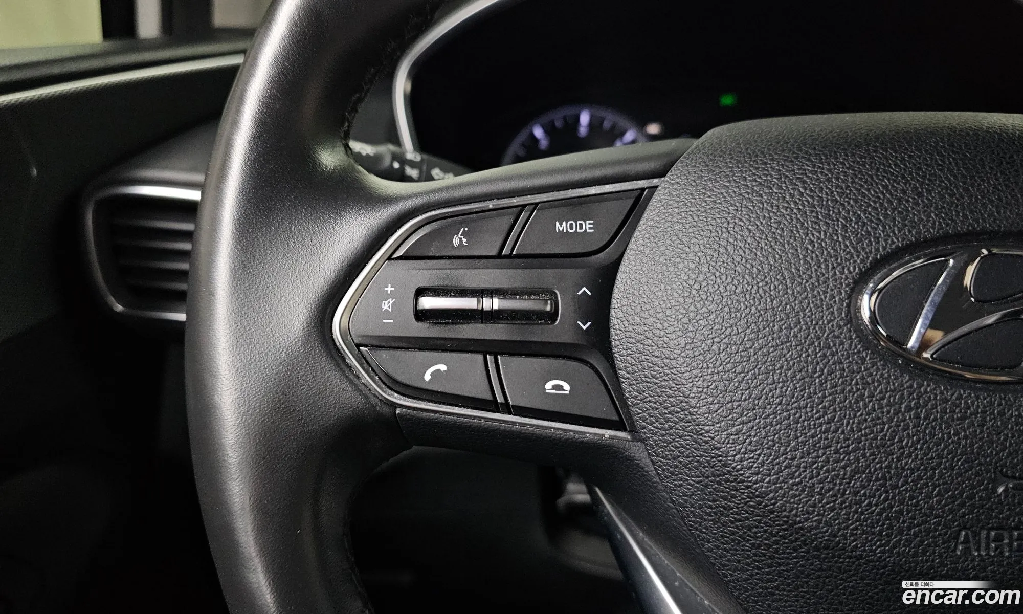 Hyundai Santa Fe TM 2018 KMHS281BBKU090155 — 17