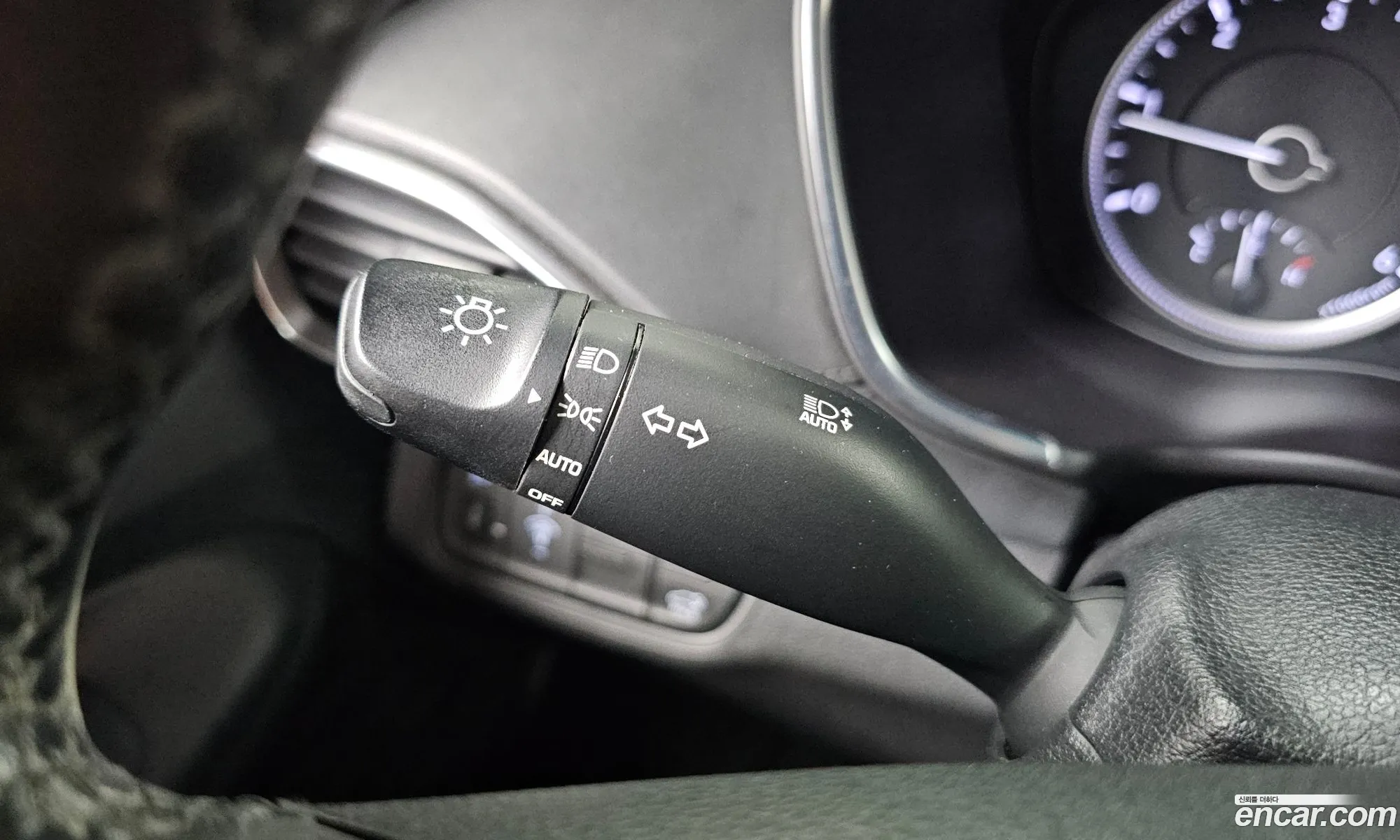 Hyundai Santa Fe TM 2018 KMHS281BBKU090155 — 11