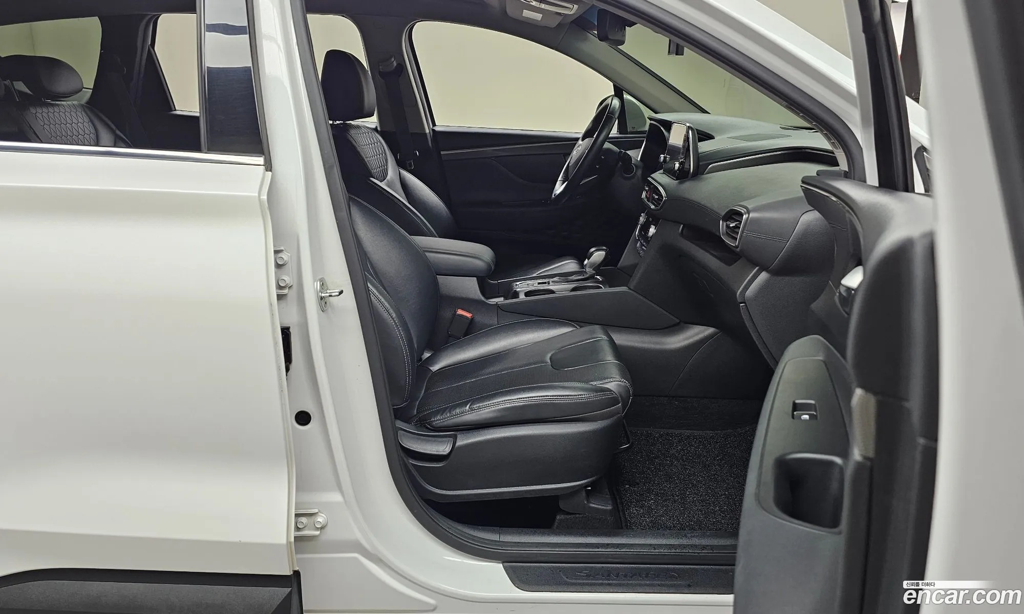 Hyundai Santa Fe TM 2018 KMHS281BBKU090155 — 18
