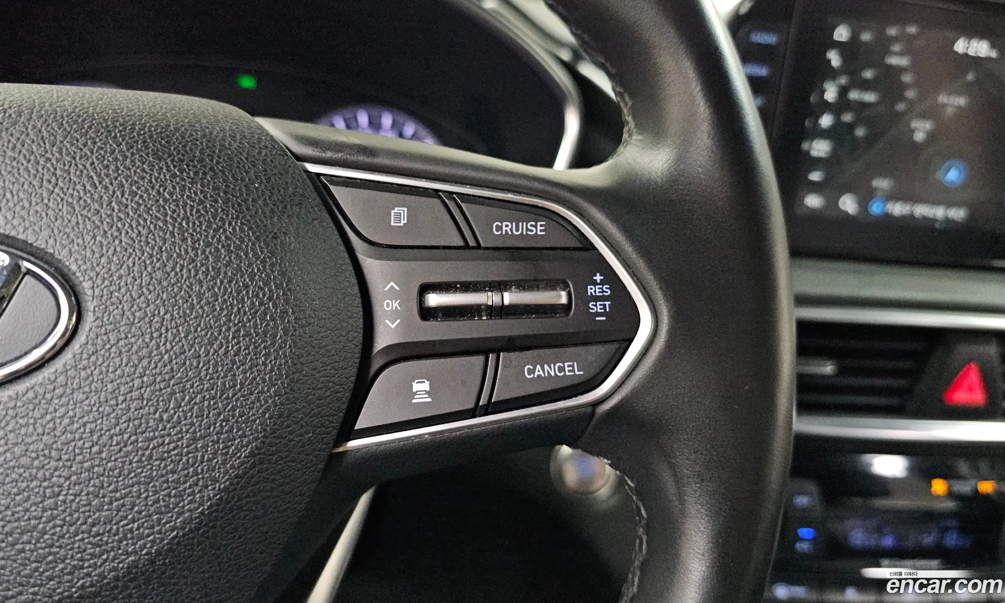 Hyundai Santa Fe TM 2018 KMHS281BBKU090155 — 25