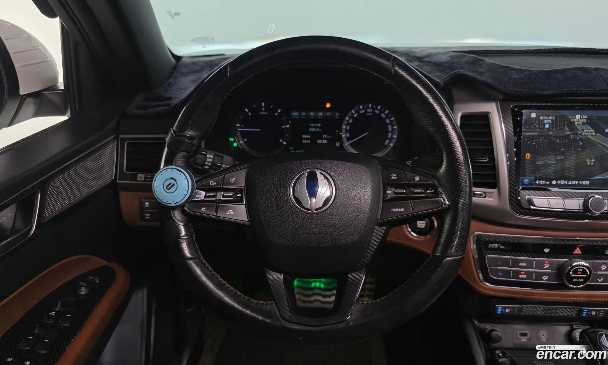 KG Mobility (SsangYong) Rexton Sports Khan 2019 — 11