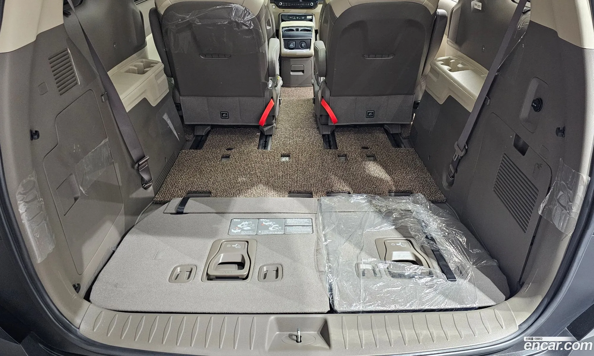 Kia Carnival 2025 KNANE81ABSS097197 — 28