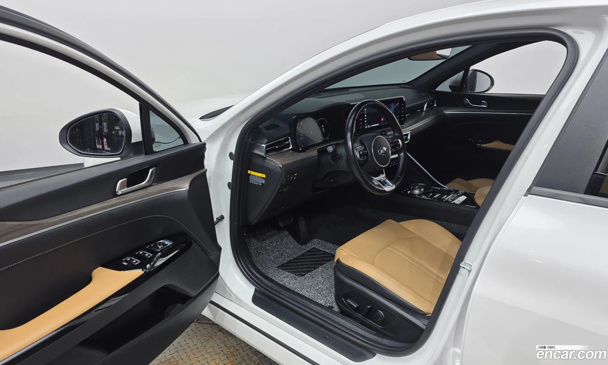 Kia K5 Hybrid 2020 — 9
