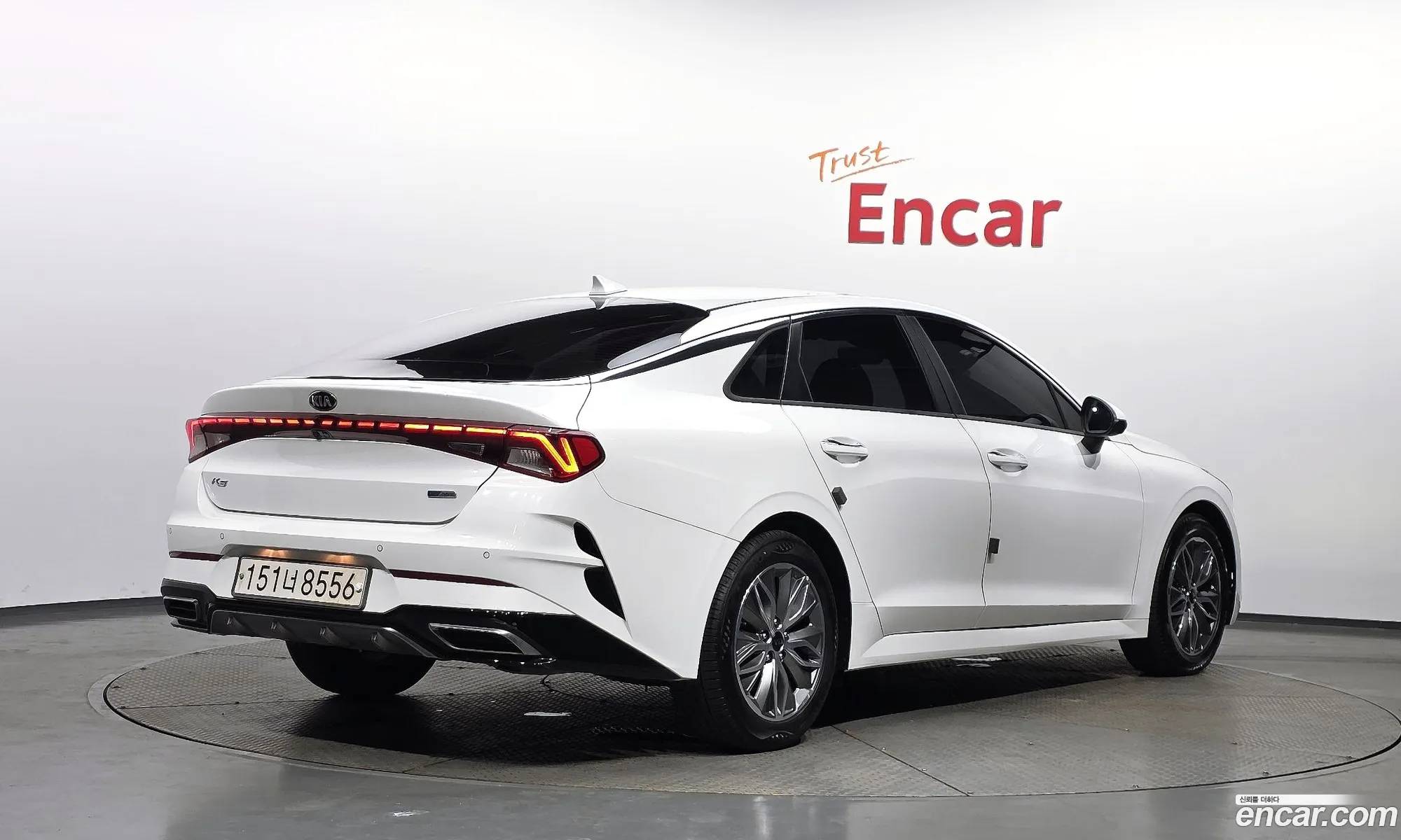 Kia K5 Hybrid 2020 — 14