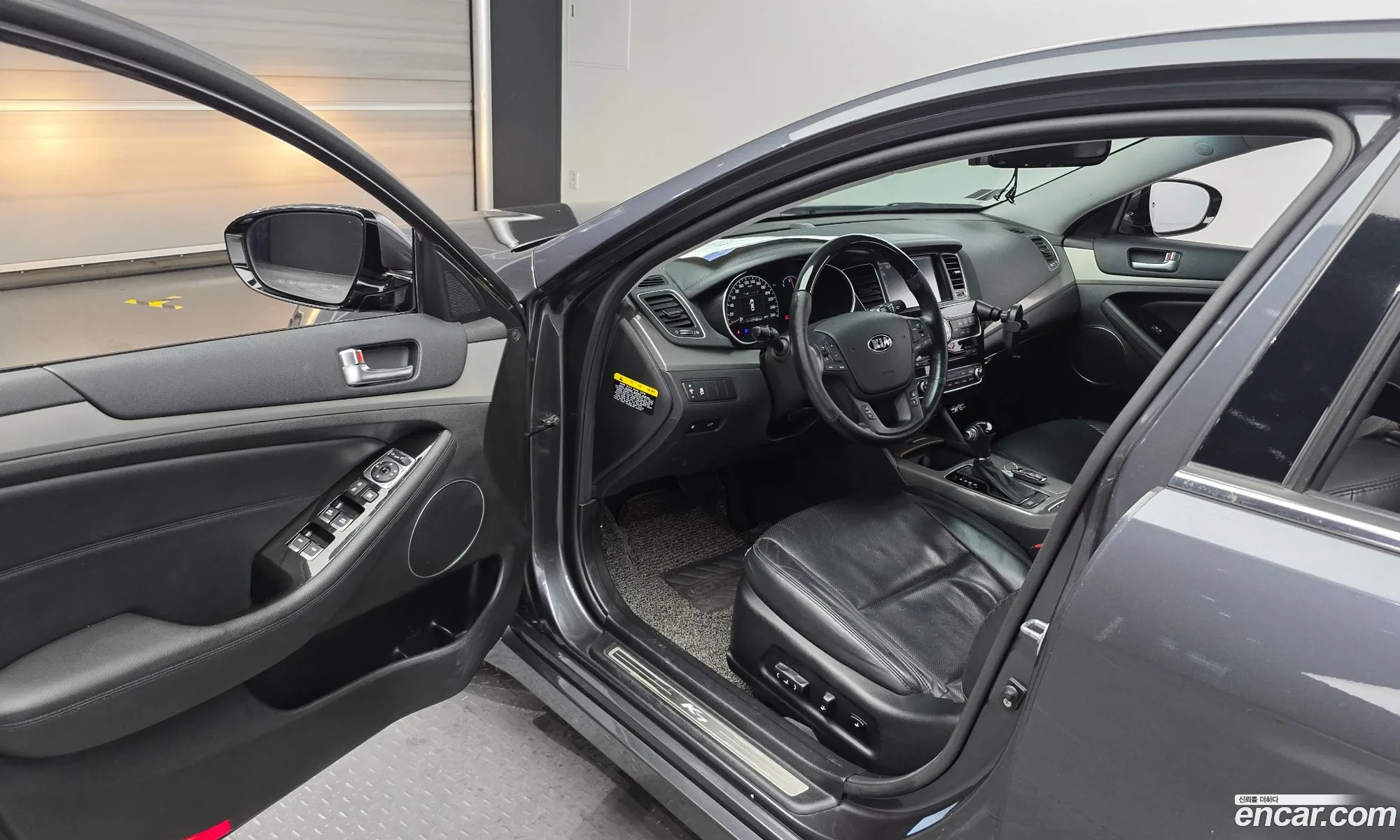 Kia K7 Hybrid 2015 KNALL41EBFA004829 — 17