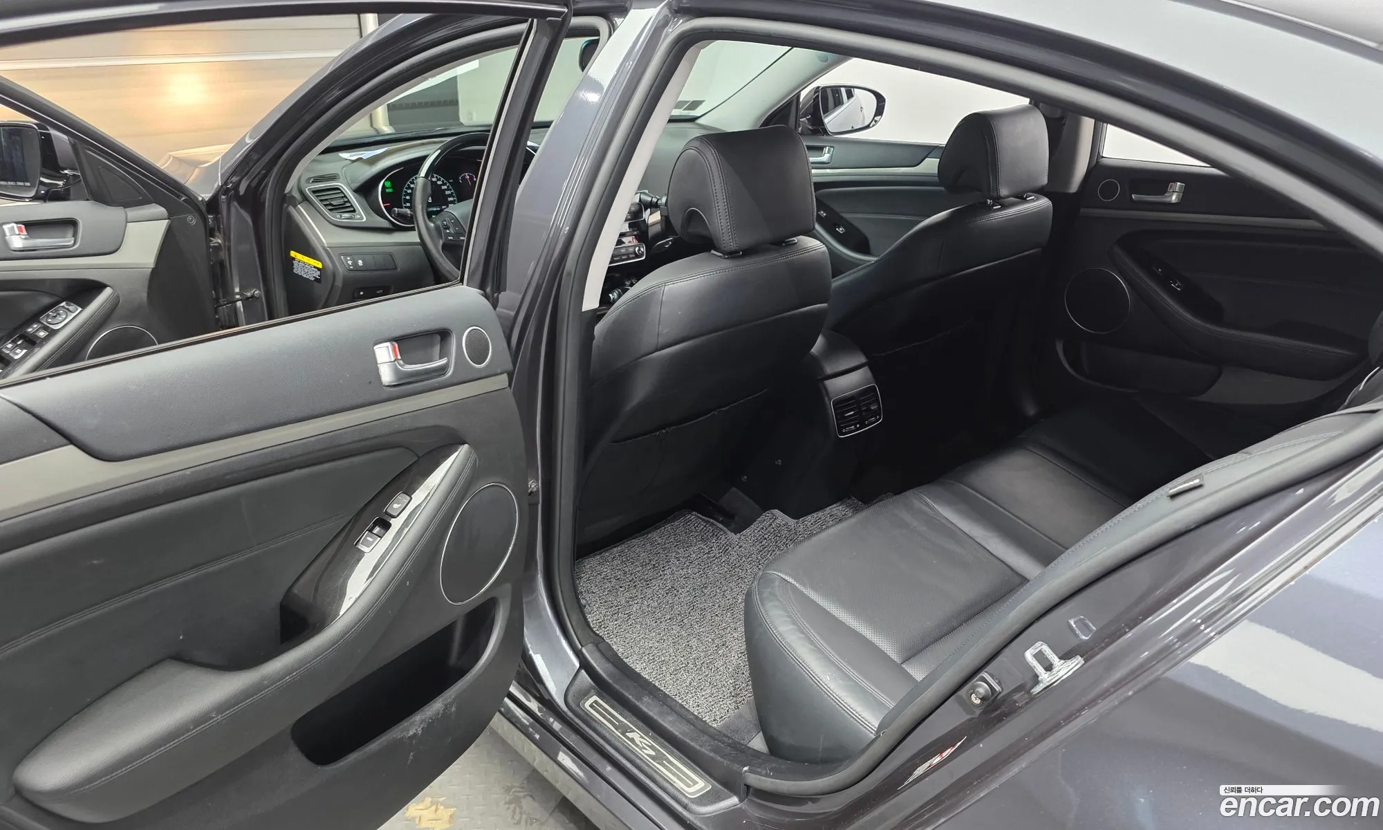 Kia K7 Hybrid 2015 KNALL41EBFA004829 — 4