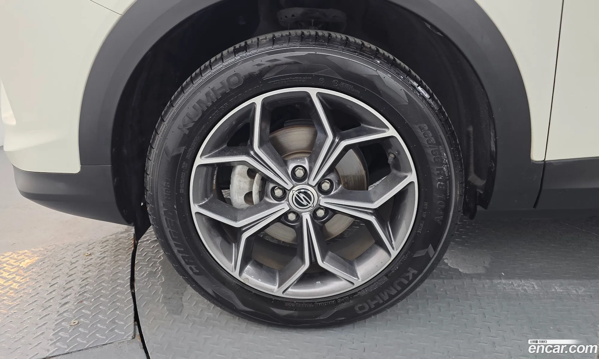 KG Mobility (SsangYong) Beautiful Korando 2021 — 9