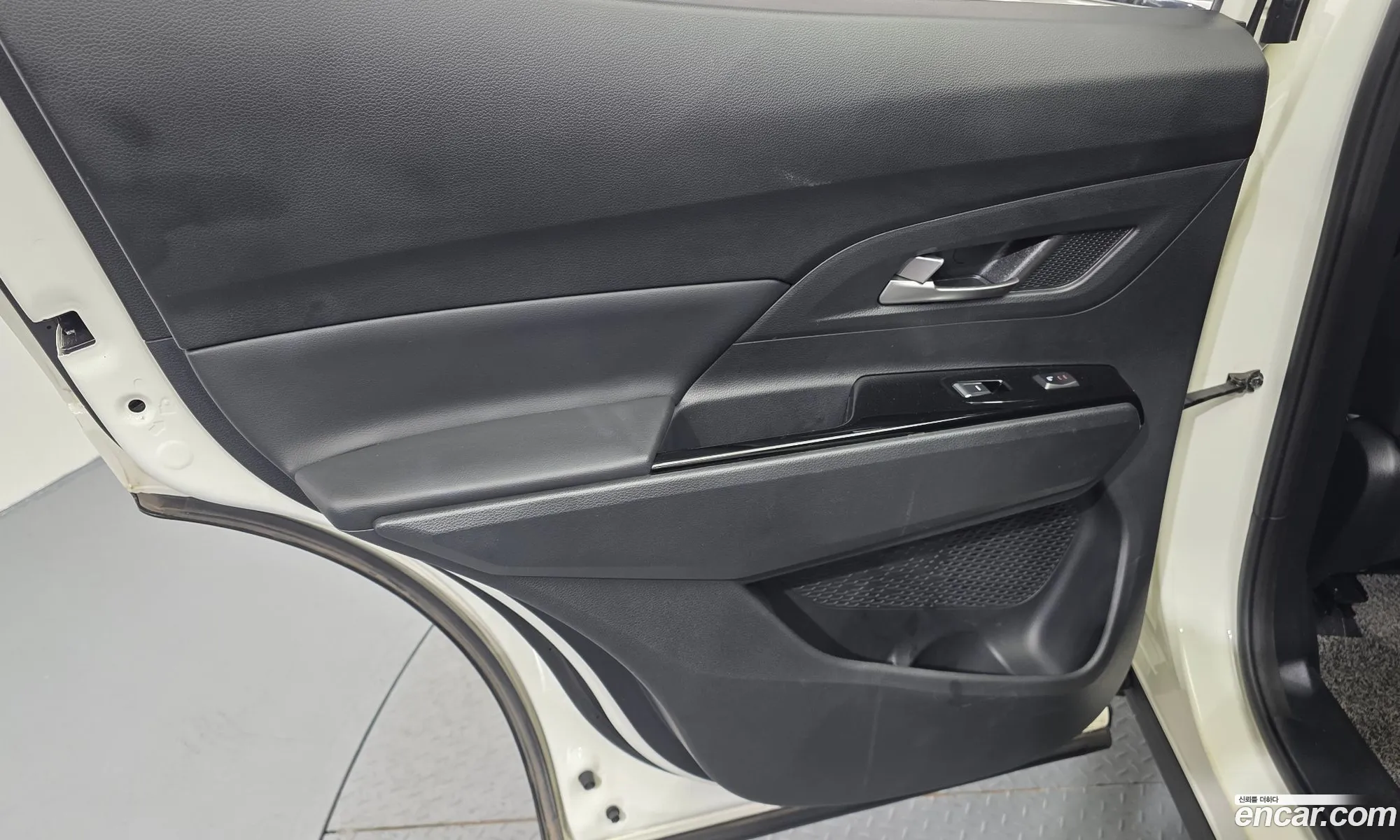 KG Mobility (SsangYong) Beautiful Korando 2021 — 28