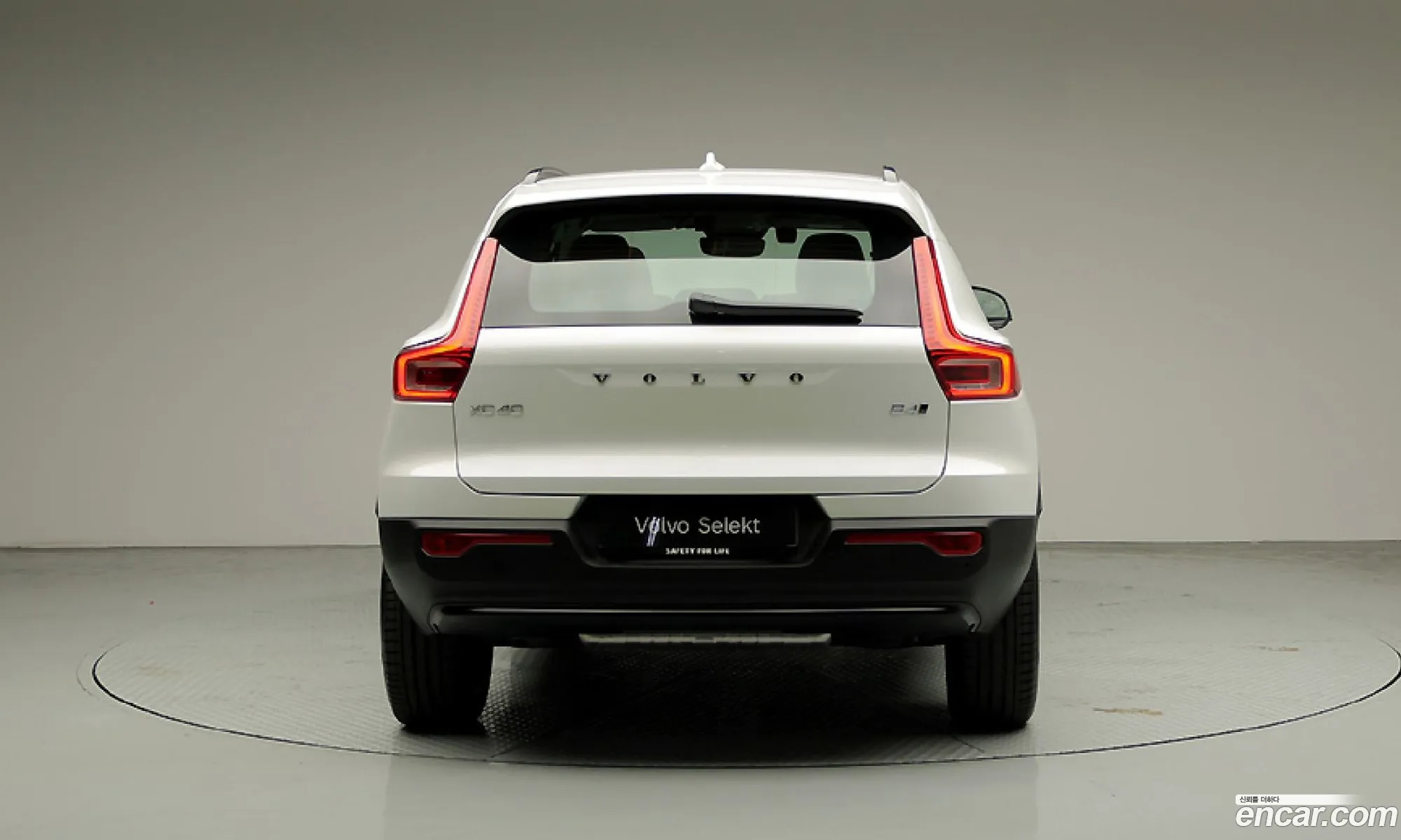 Volvo XC40 2025 — 16