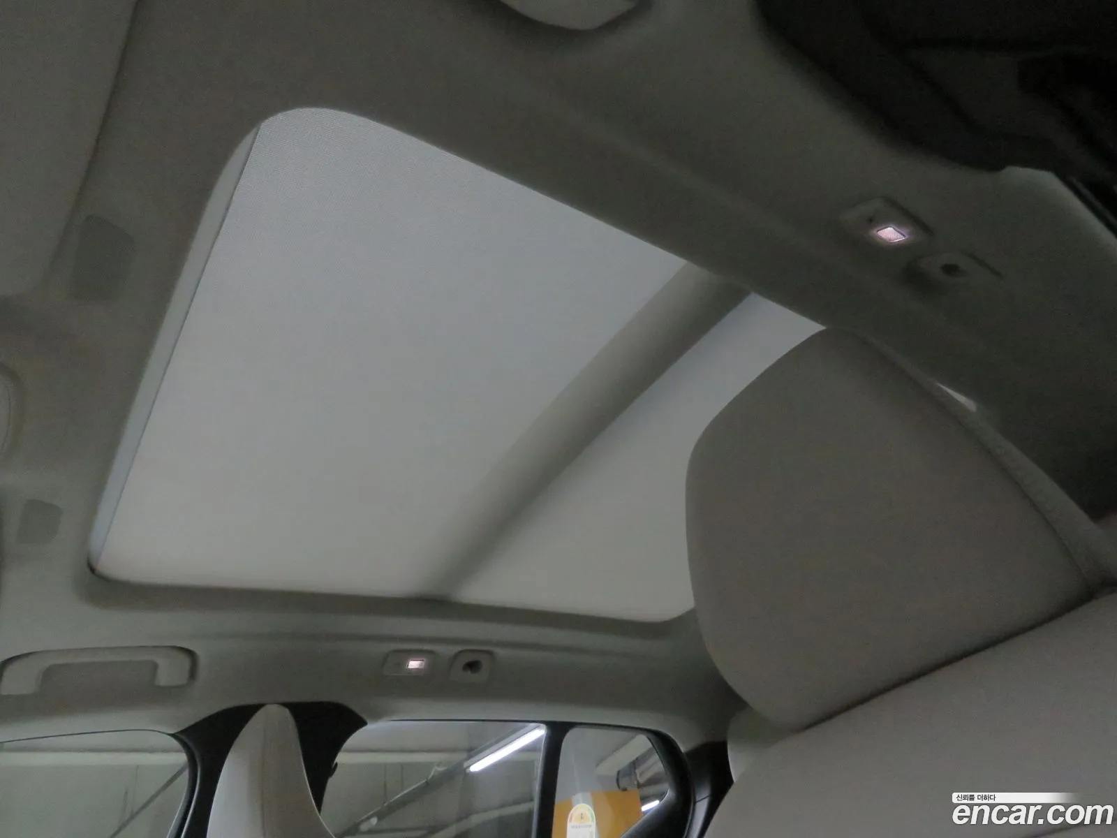 Volvo XC40 2025 — 5