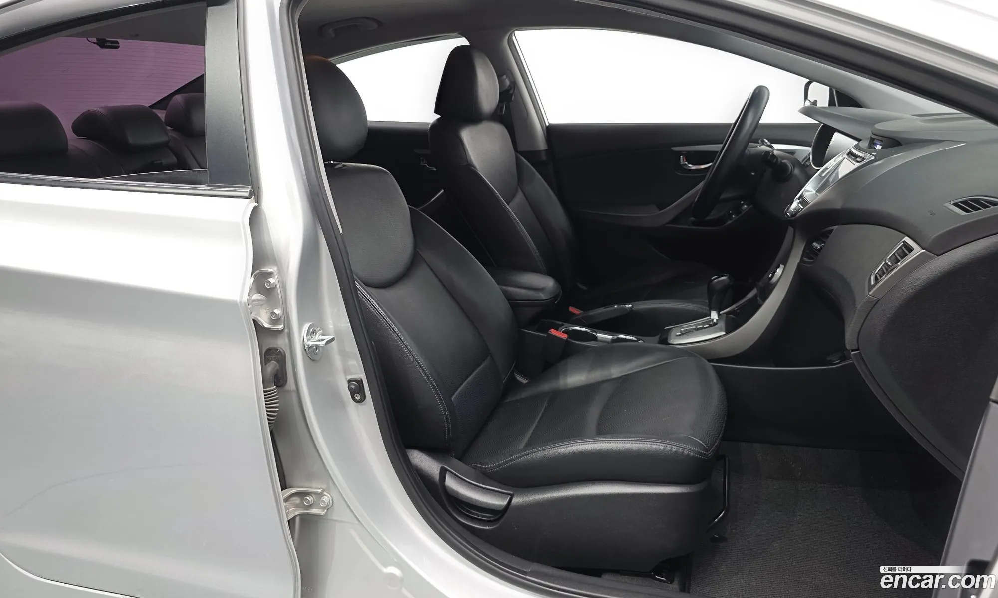 Hyundai Elantra MD 2011 — 19