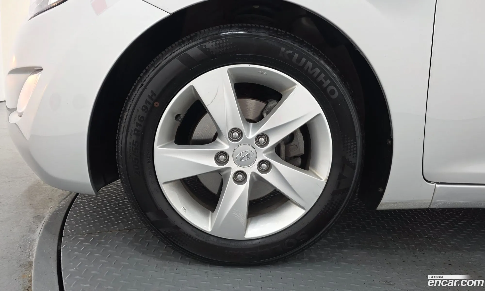 Hyundai Elantra MD 2011 — 13
