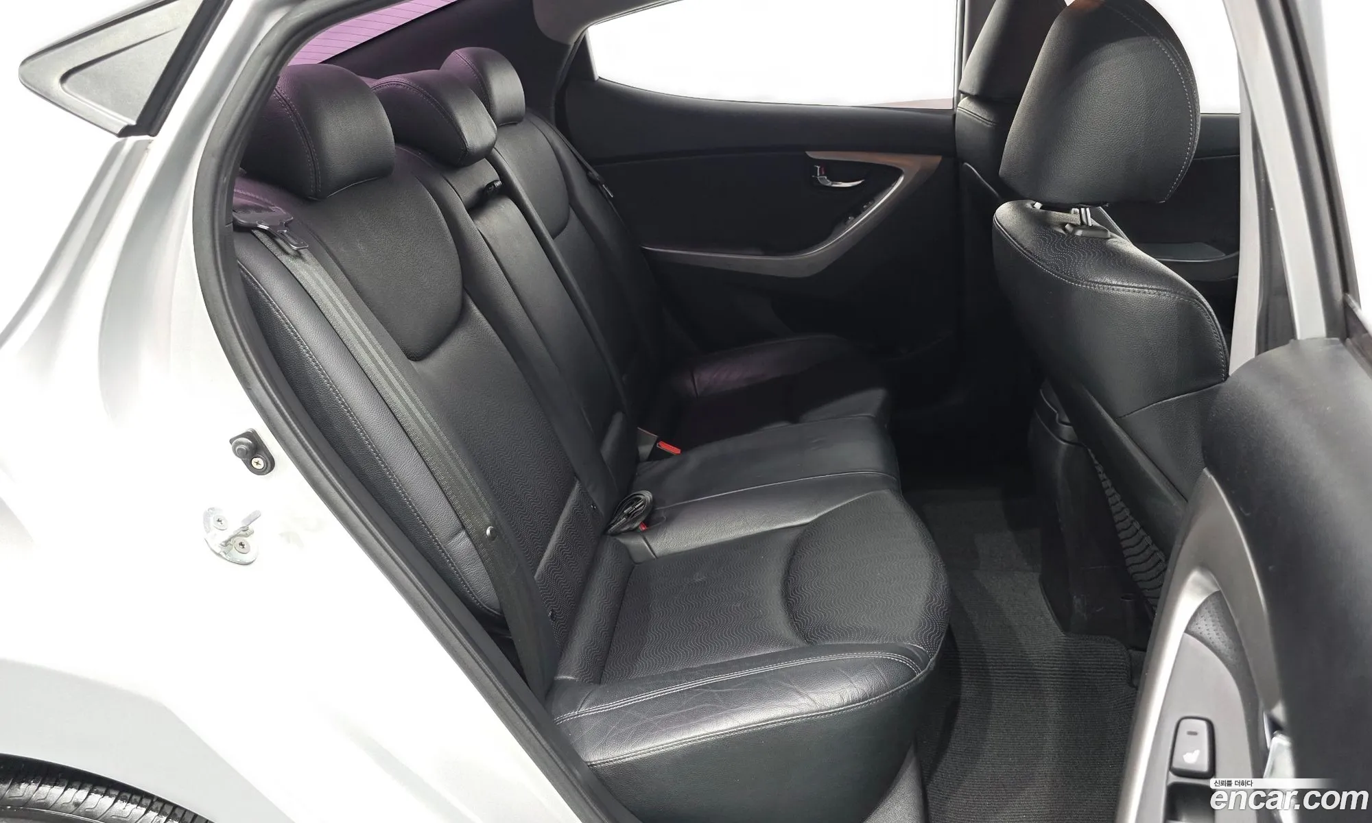 Hyundai Elantra MD 2011 — 12
