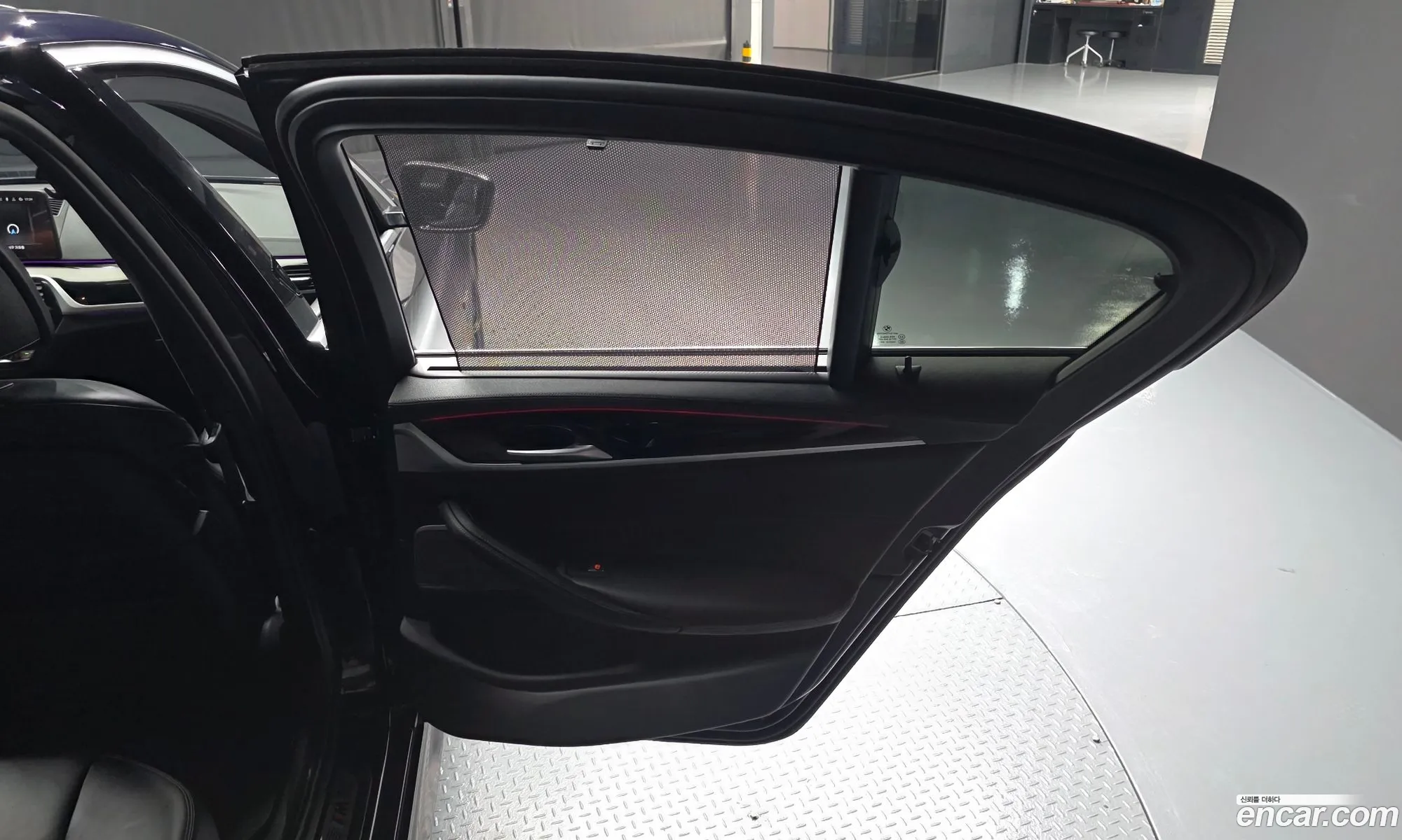 BMW 5 Series 2022 WBA51AG01NCK37243 — 29