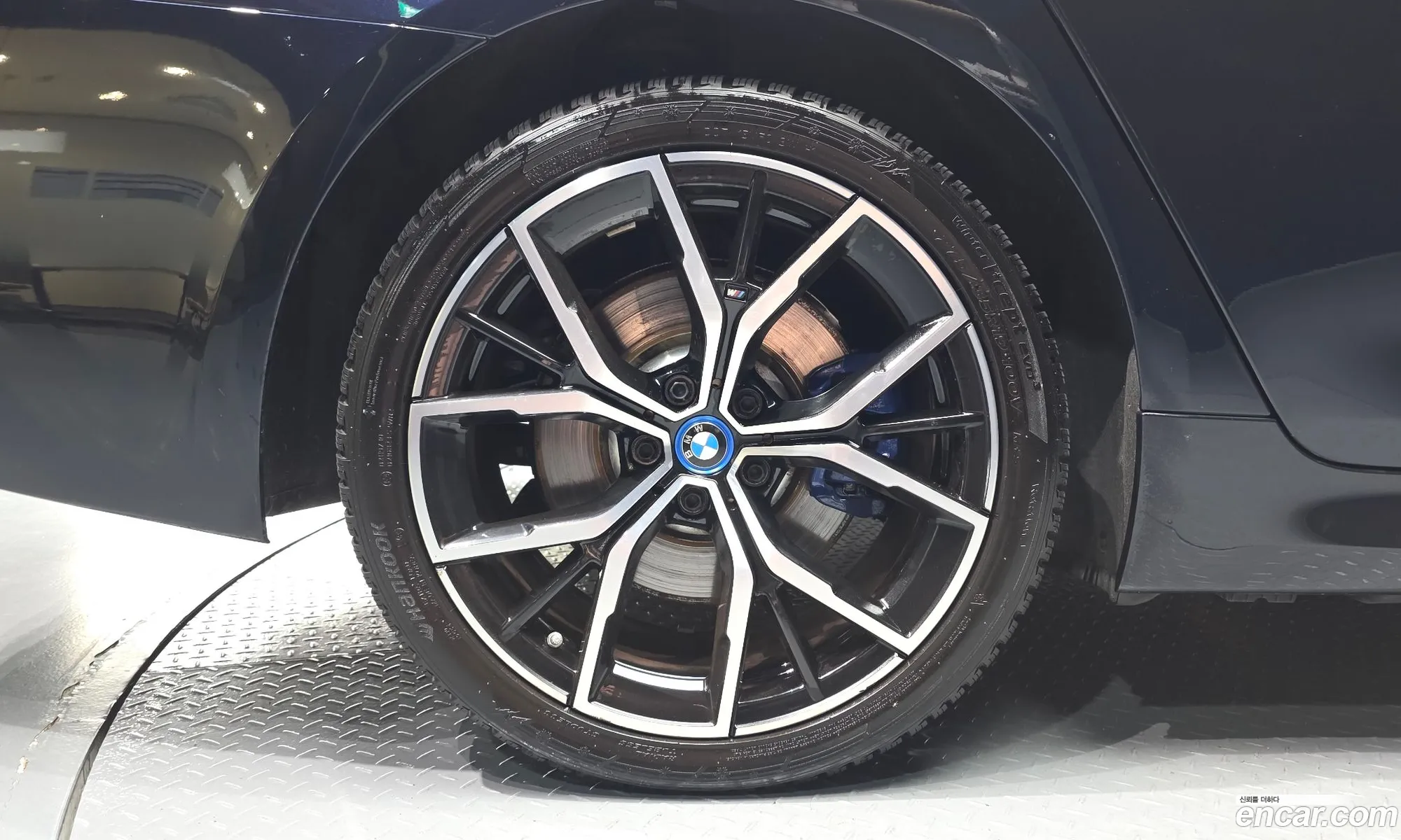 BMW 5 Series 2022 WBA51AG01NCK37243 — 22