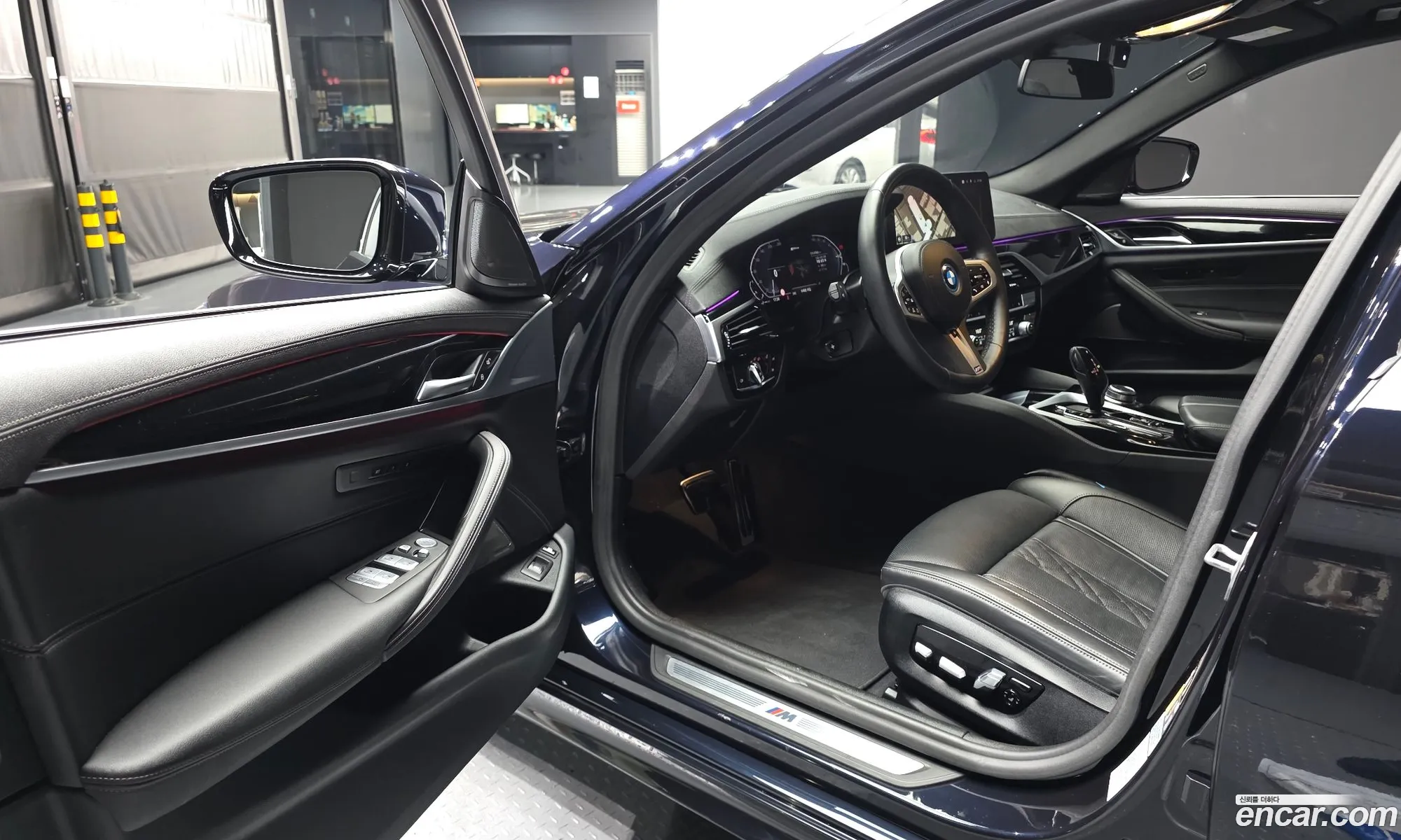 BMW 5 Series 2022 WBA51AG01NCK37243 — 3