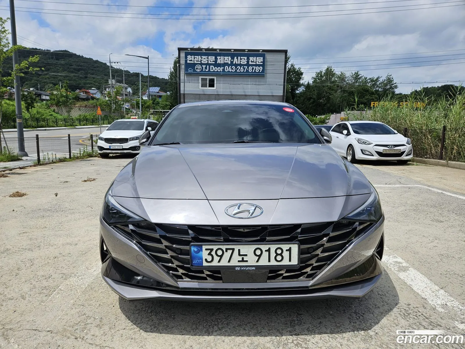 Hyundai Elantra 2022 — 10