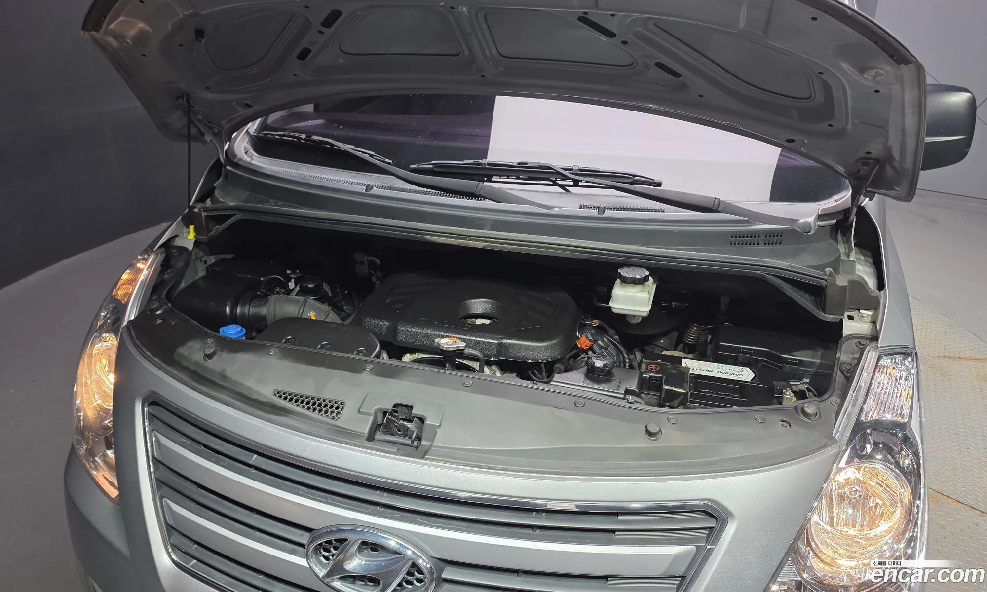 Hyundai Grand Starex 2017 — 20