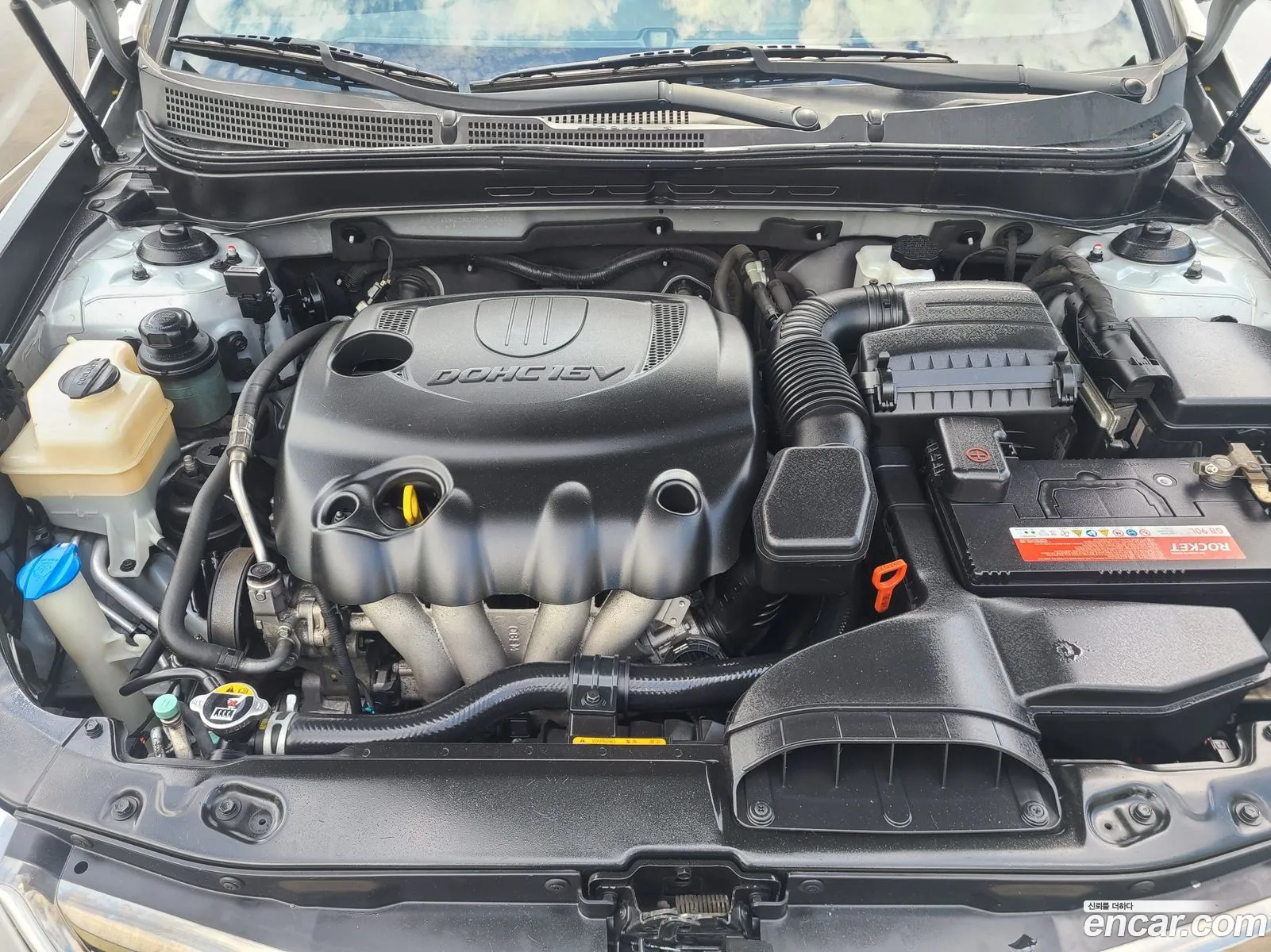 Hyundai YF Sonata 2010 — 4