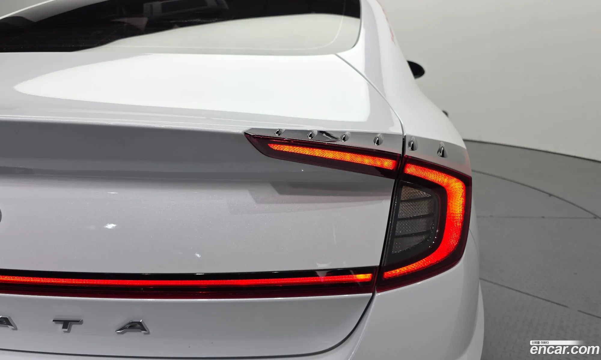 Hyundai Sonata 2019 KMHL341DBLA044245 — 25