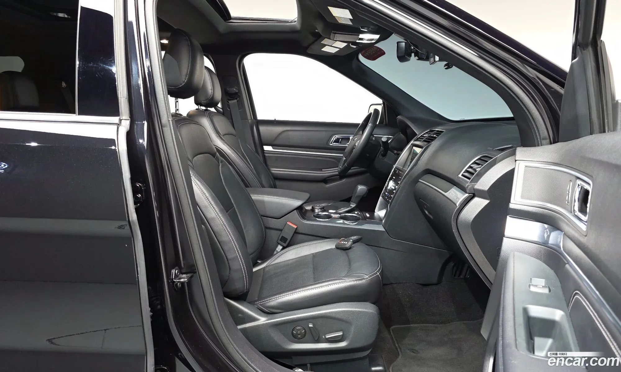 Ford Explorer 2019 1FM5K8FH1KGA80166 — 22