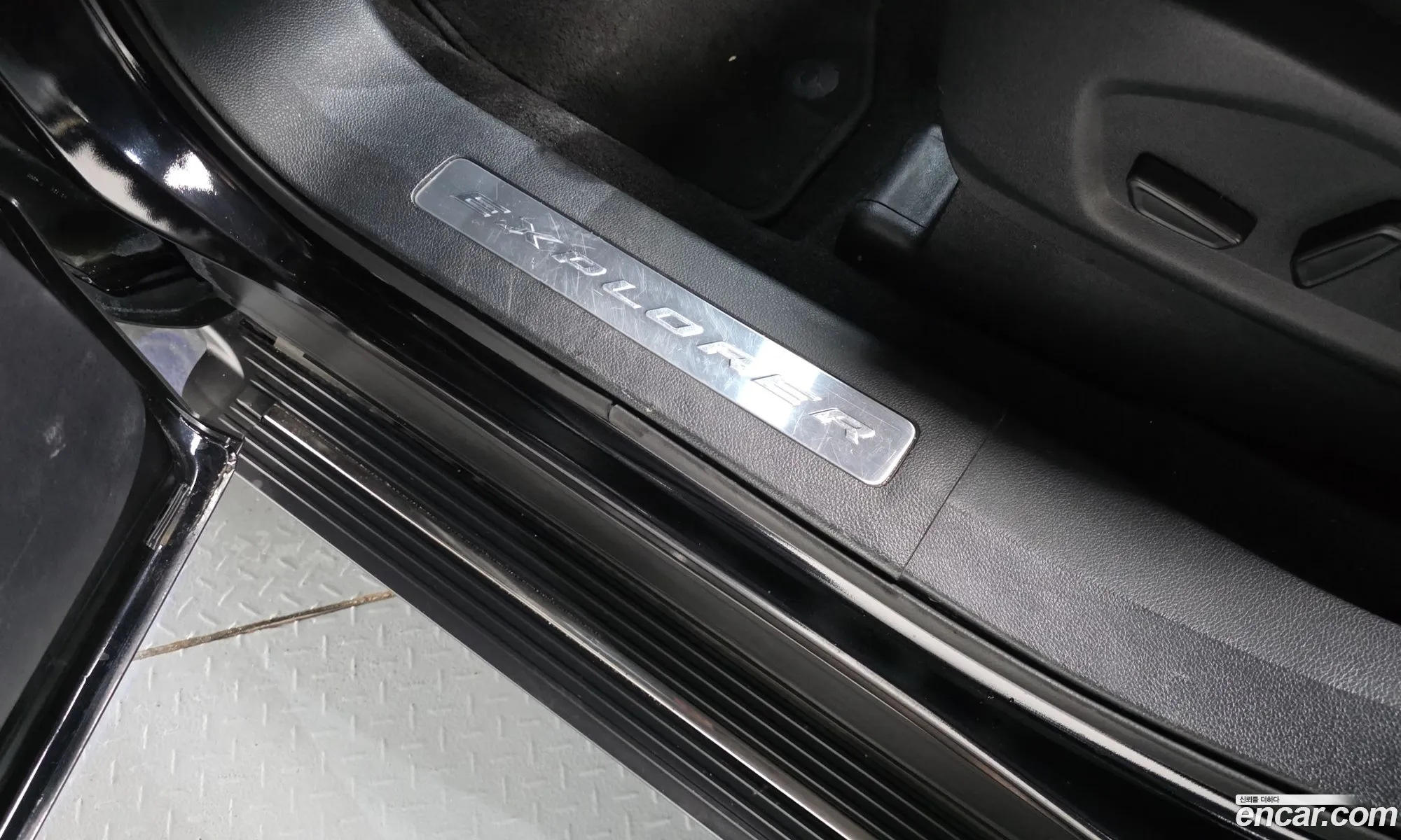 Ford Explorer 2019 1FM5K8FH1KGA80166 — 8