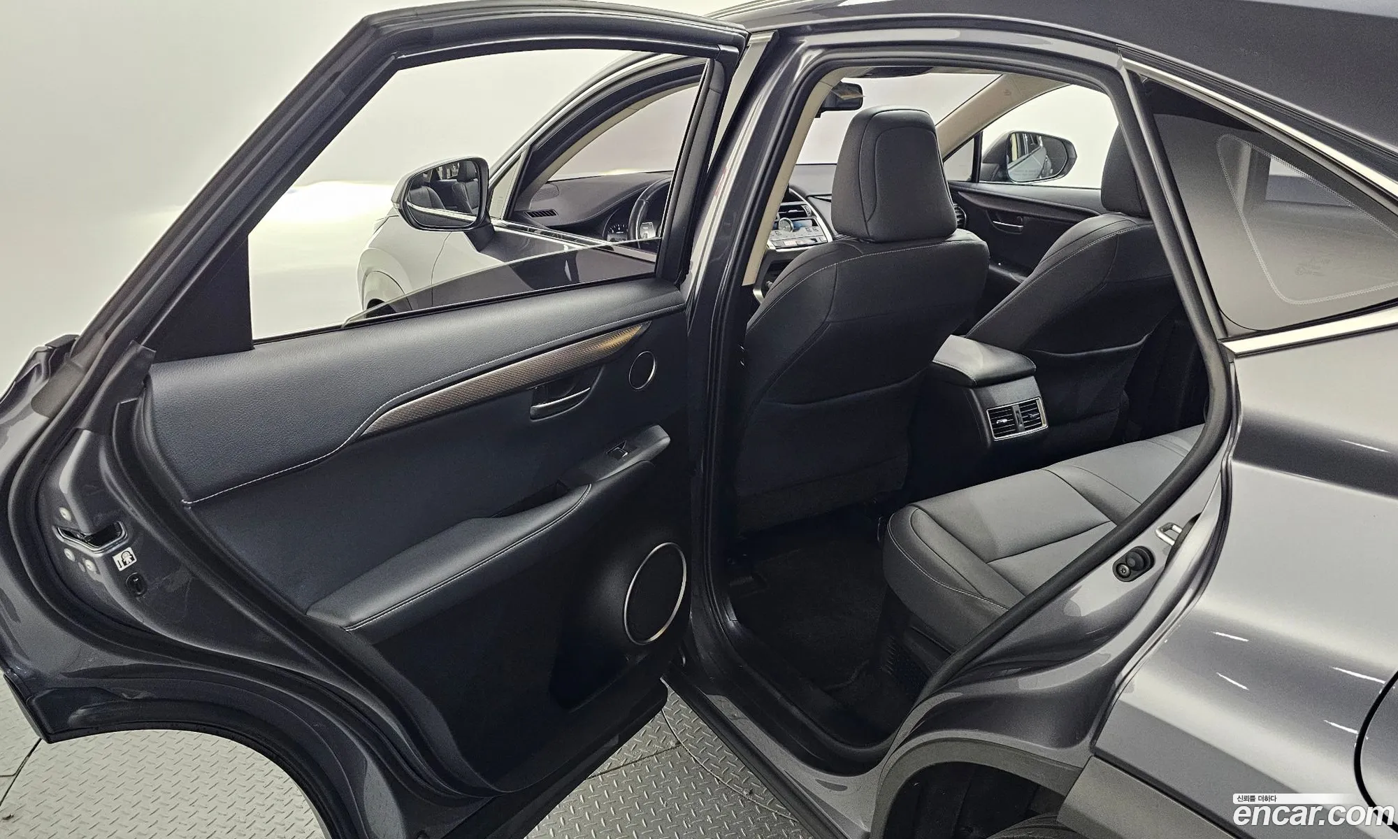 Lexus NX300 2018 JTJBARBZ4J2152954 — 19