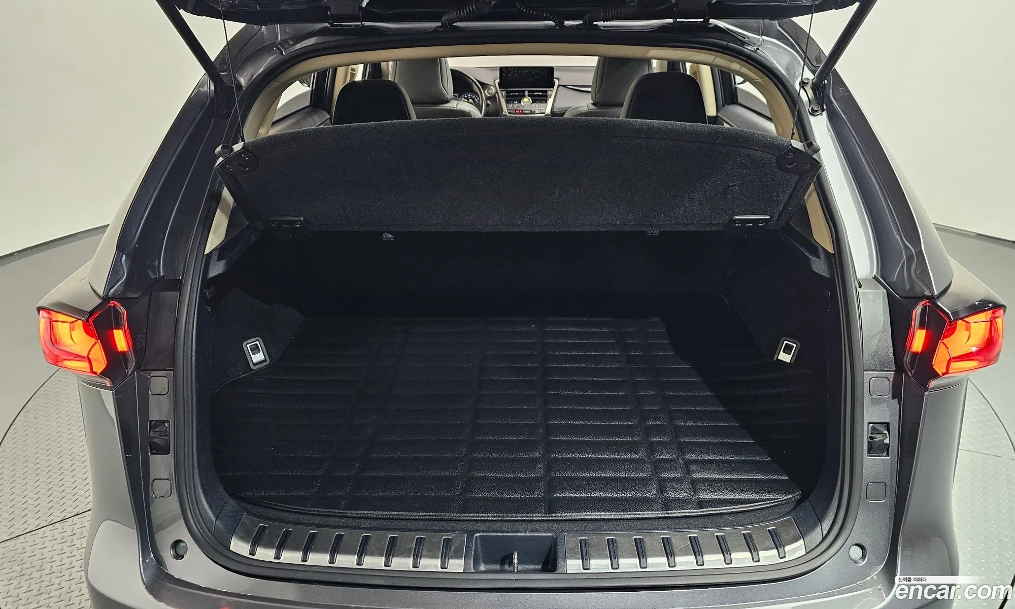 Lexus NX300 2018 JTJBARBZ4J2152954 — 28