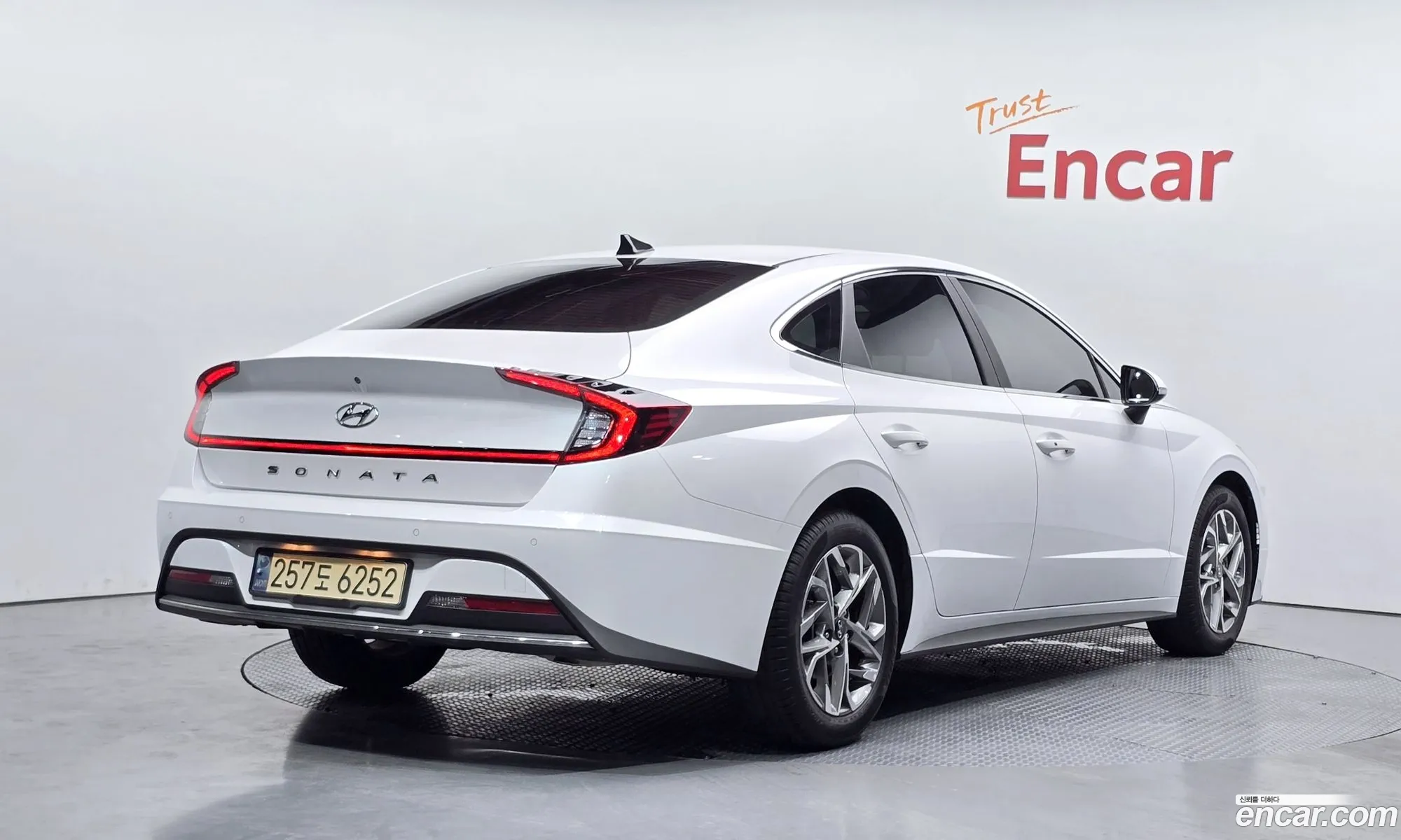 Hyundai Sonata 2021 — 10