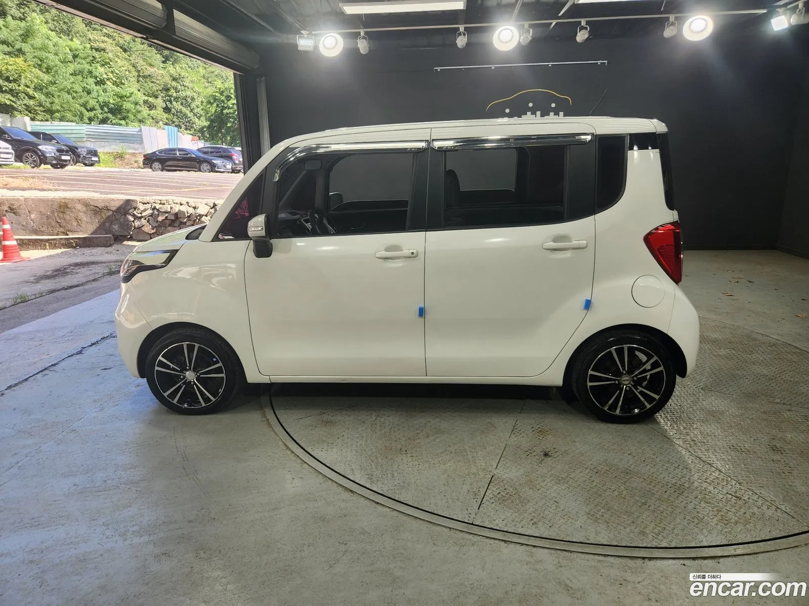 Kia Ray 2012 — 12