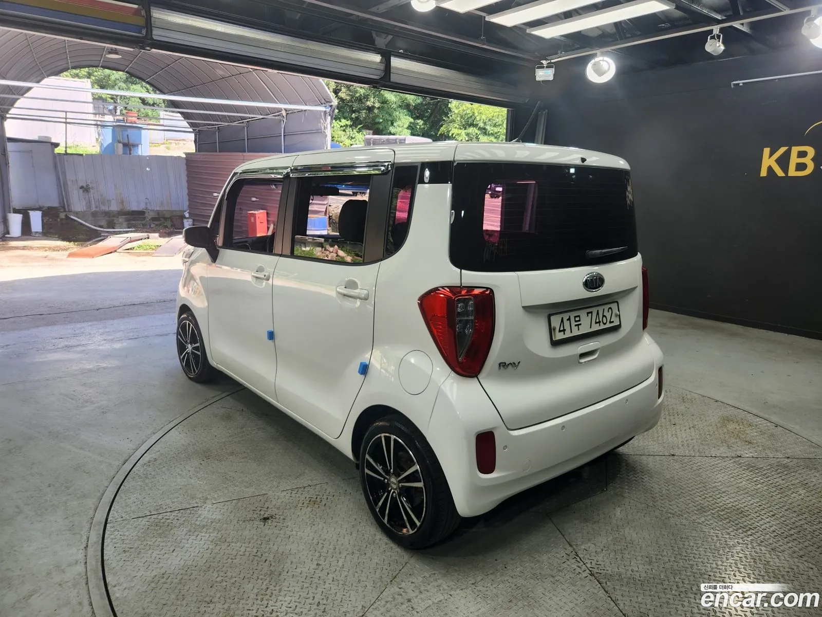 Kia Ray 2012 — 14