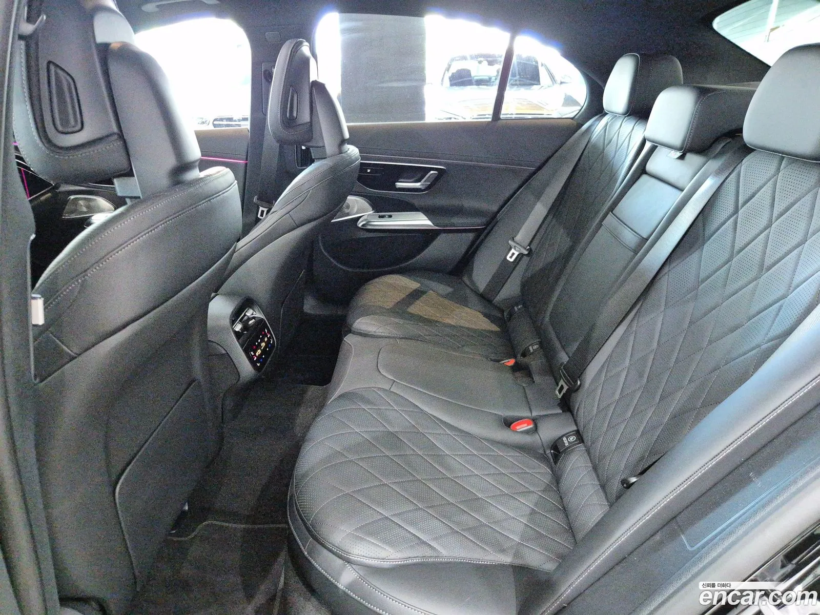Mercedes-Benz E-Class W214 2025 — 7