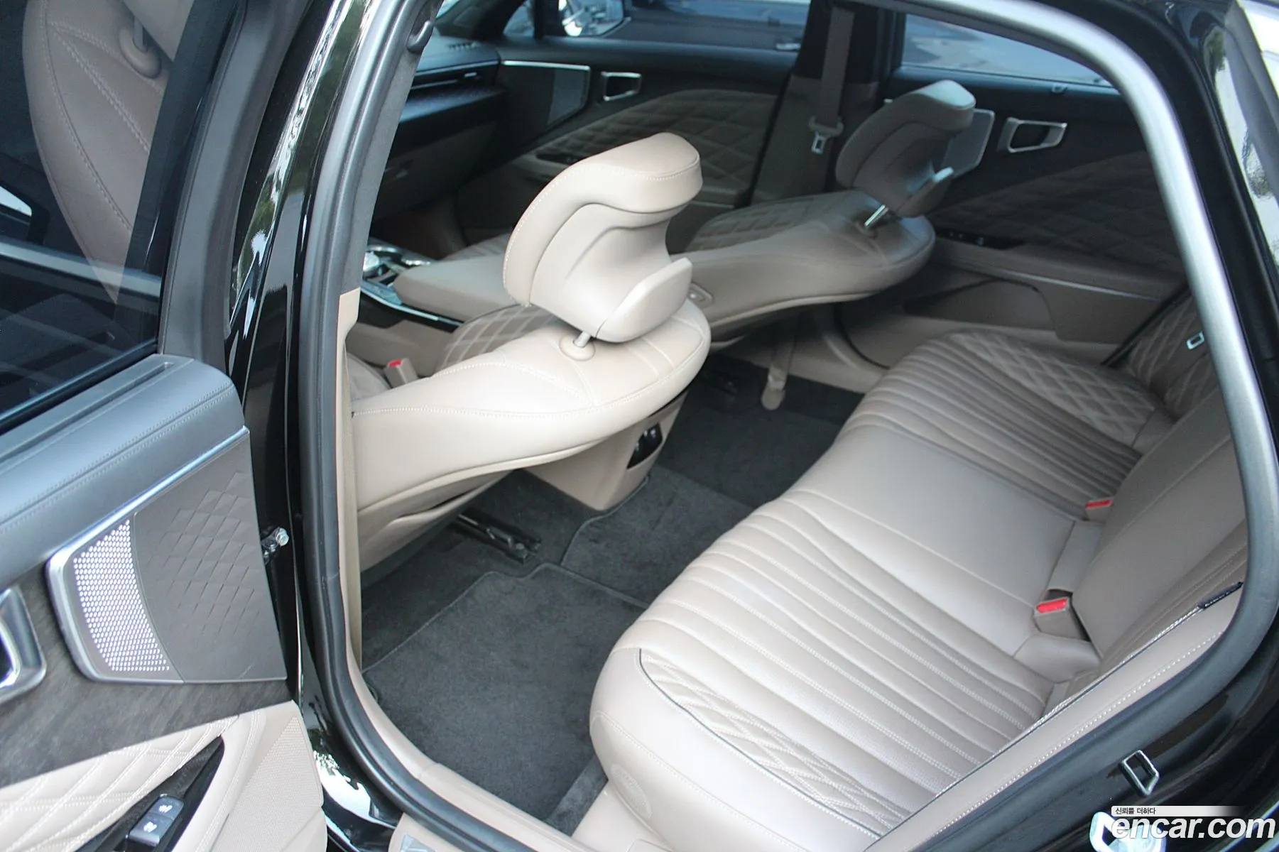 Kia K8 2023 — 2